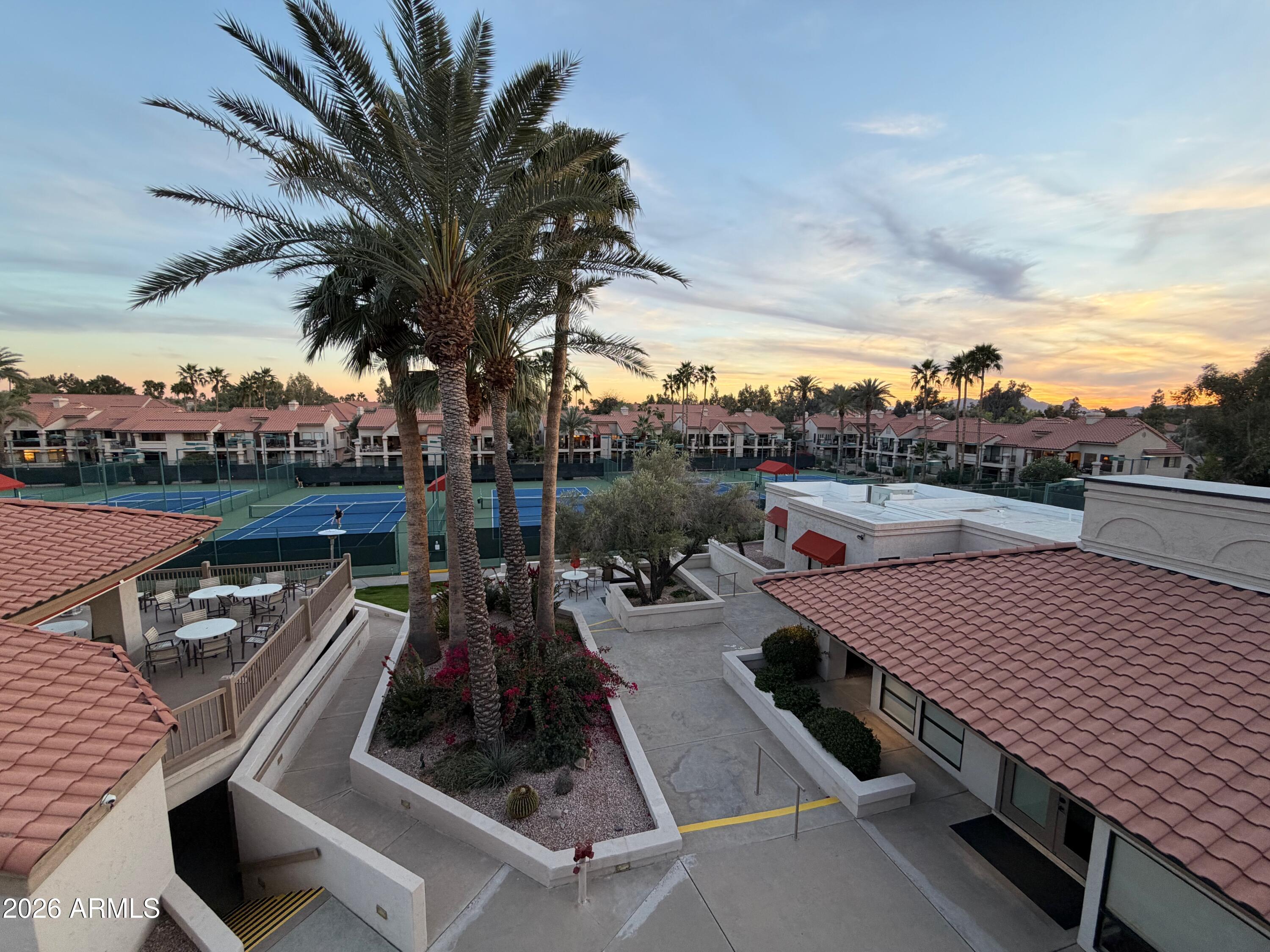 9705 E MOUNTAIN VIEW Road 1126