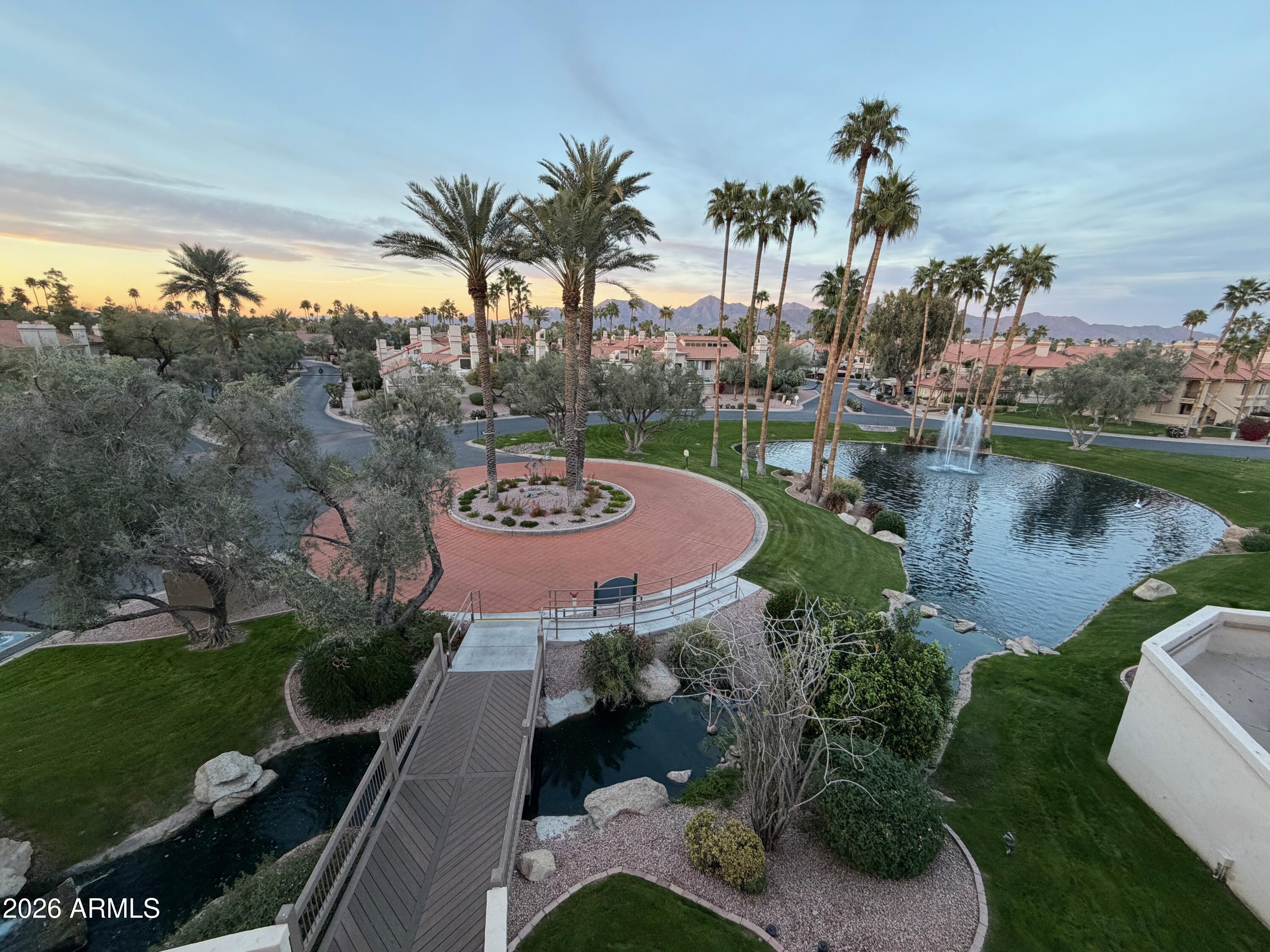 9705 E MOUNTAIN VIEW Road 1126