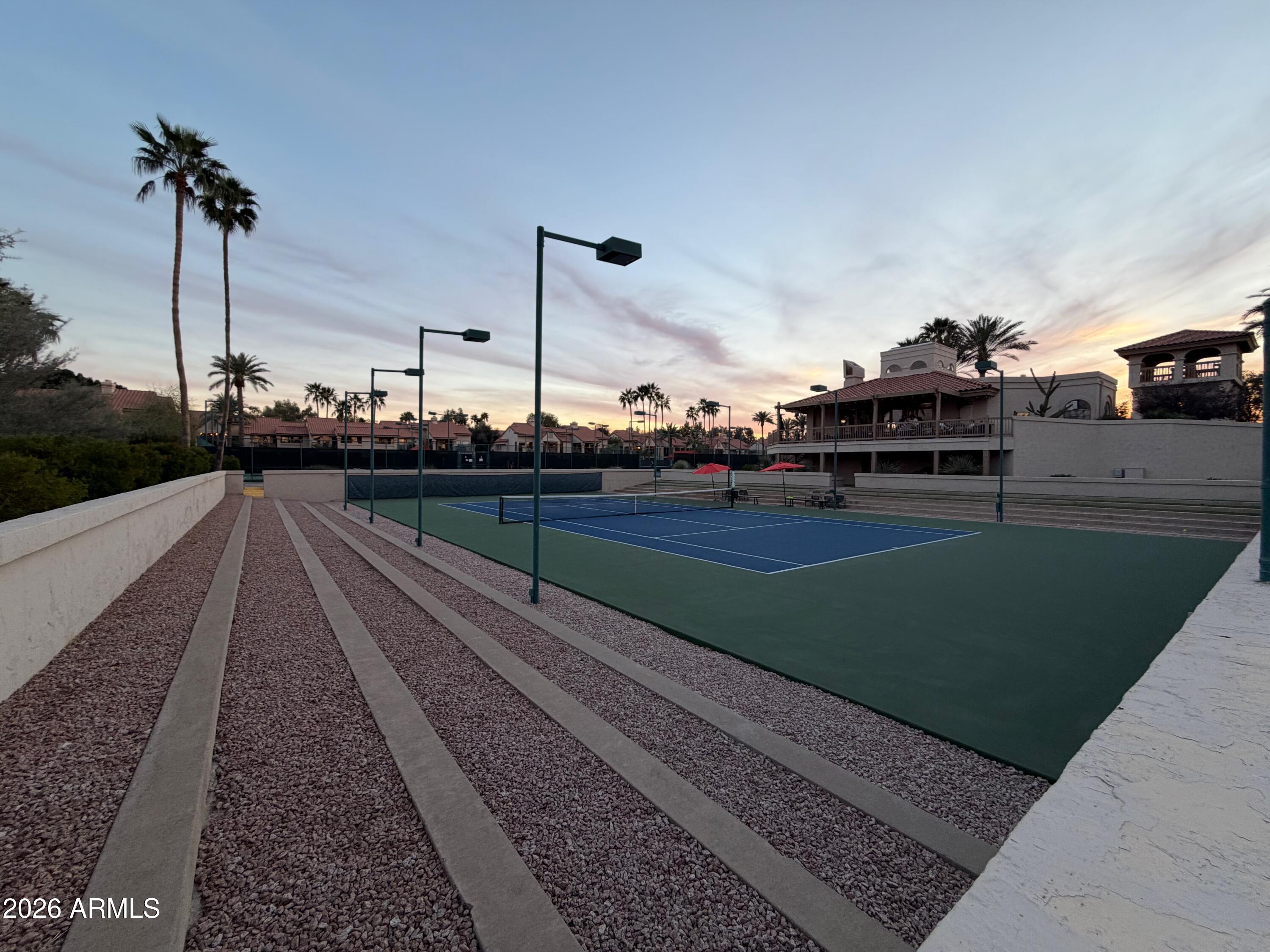 9705 E MOUNTAIN VIEW Road 1126