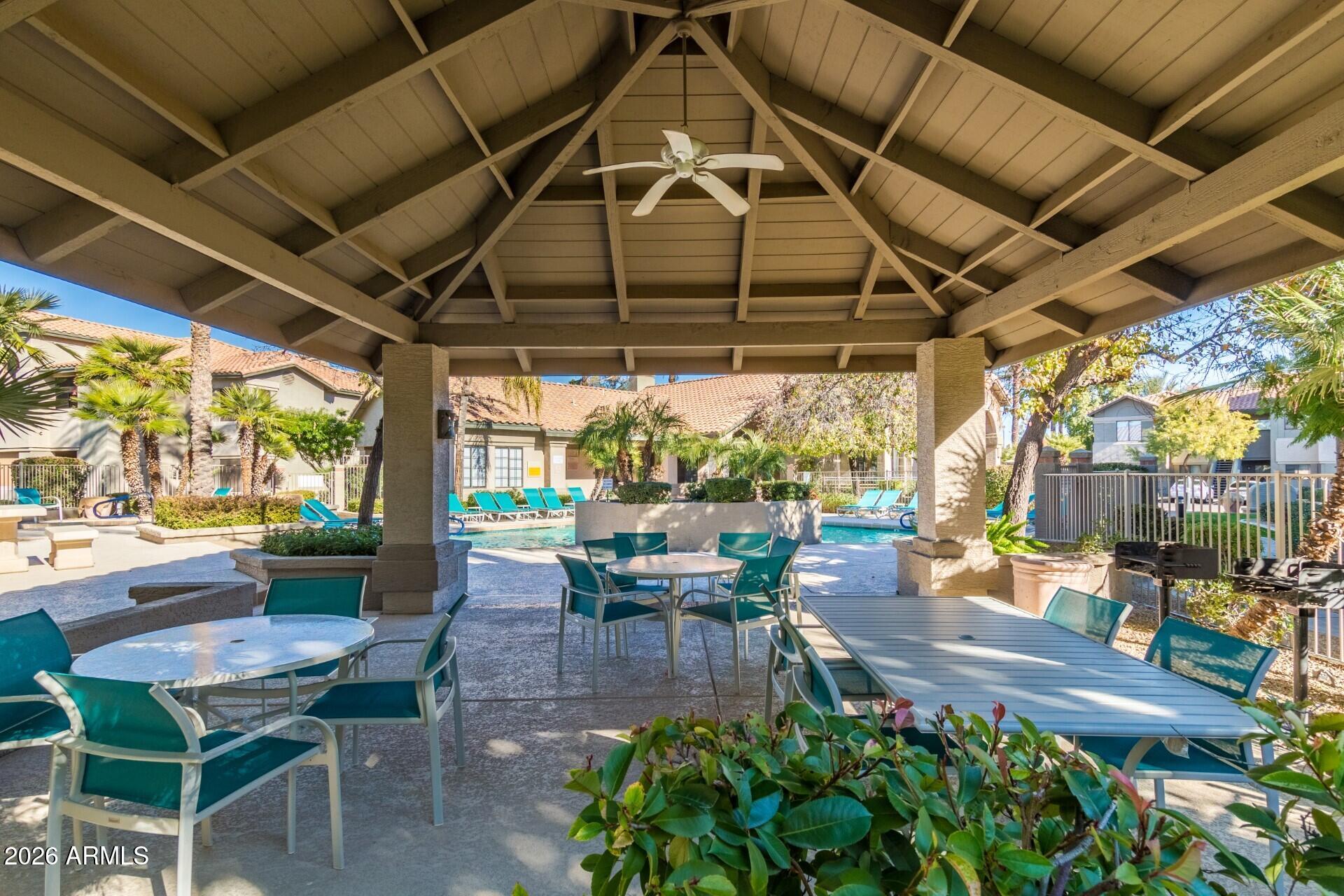 9705 E MOUNTAIN VIEW Road 1126