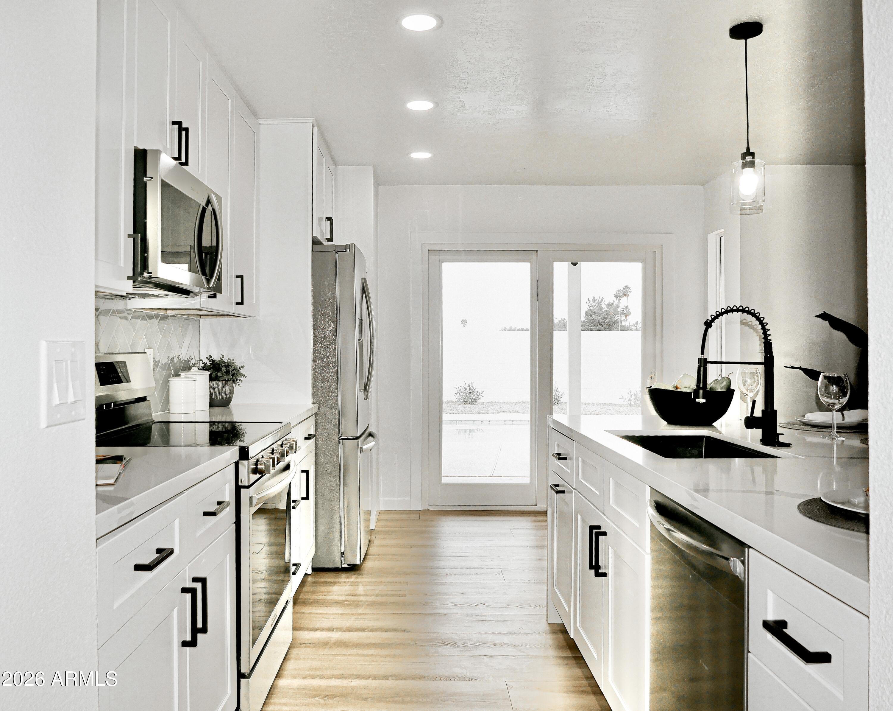 6401 E EUGIE Terrace