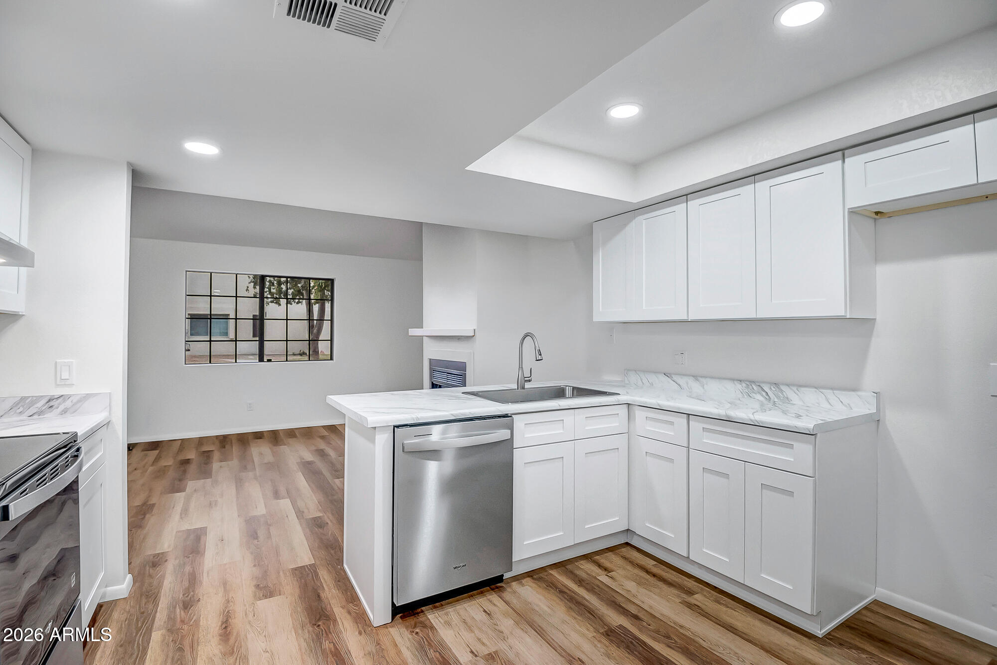 2020 W UNION HILLS Drive 137