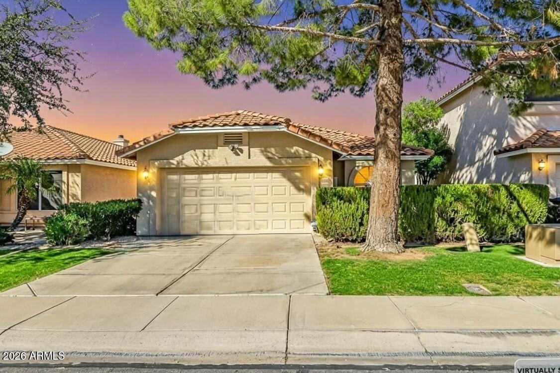 7950 W PARADISE Drive