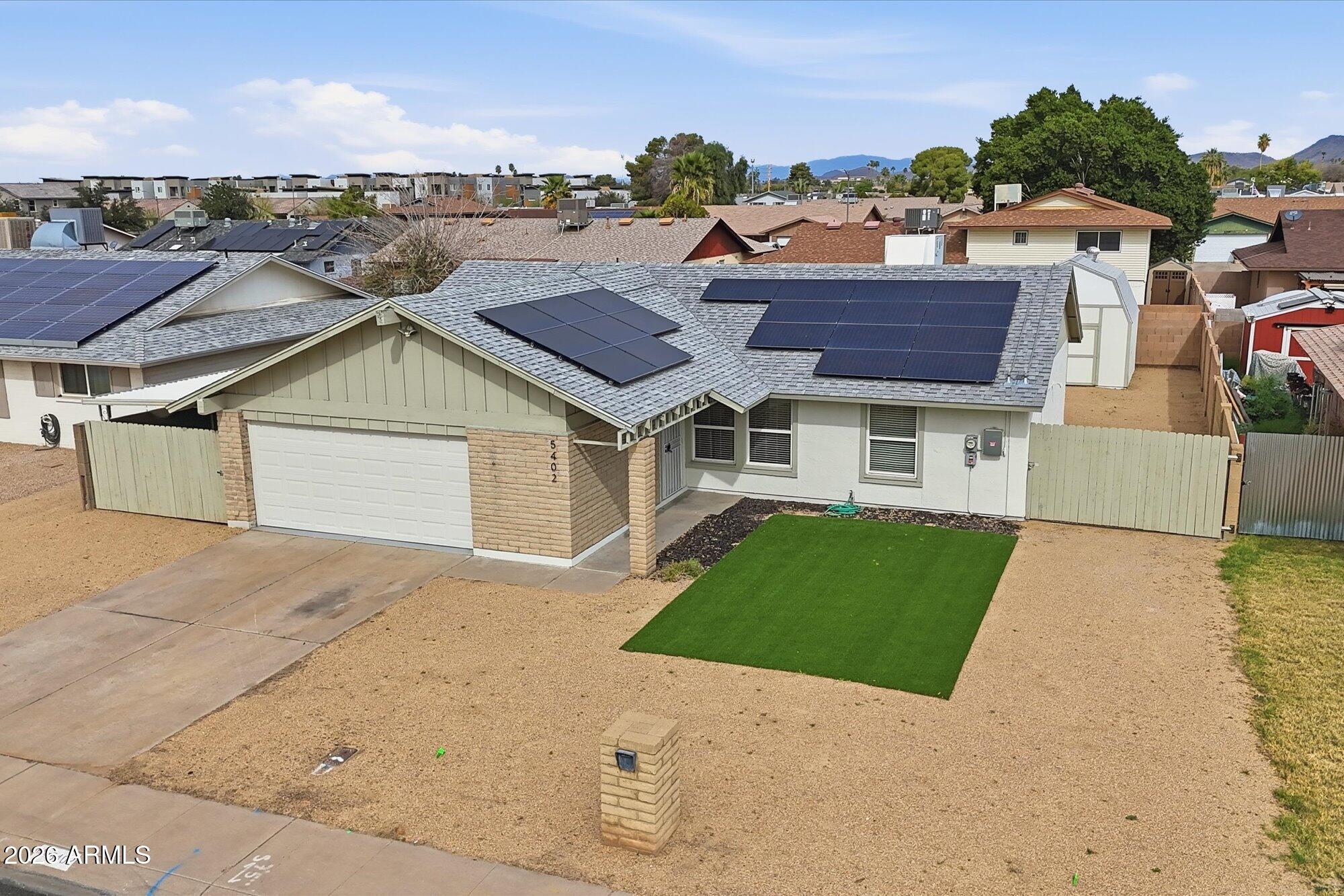 5402 W COUNTRY GABLES Drive