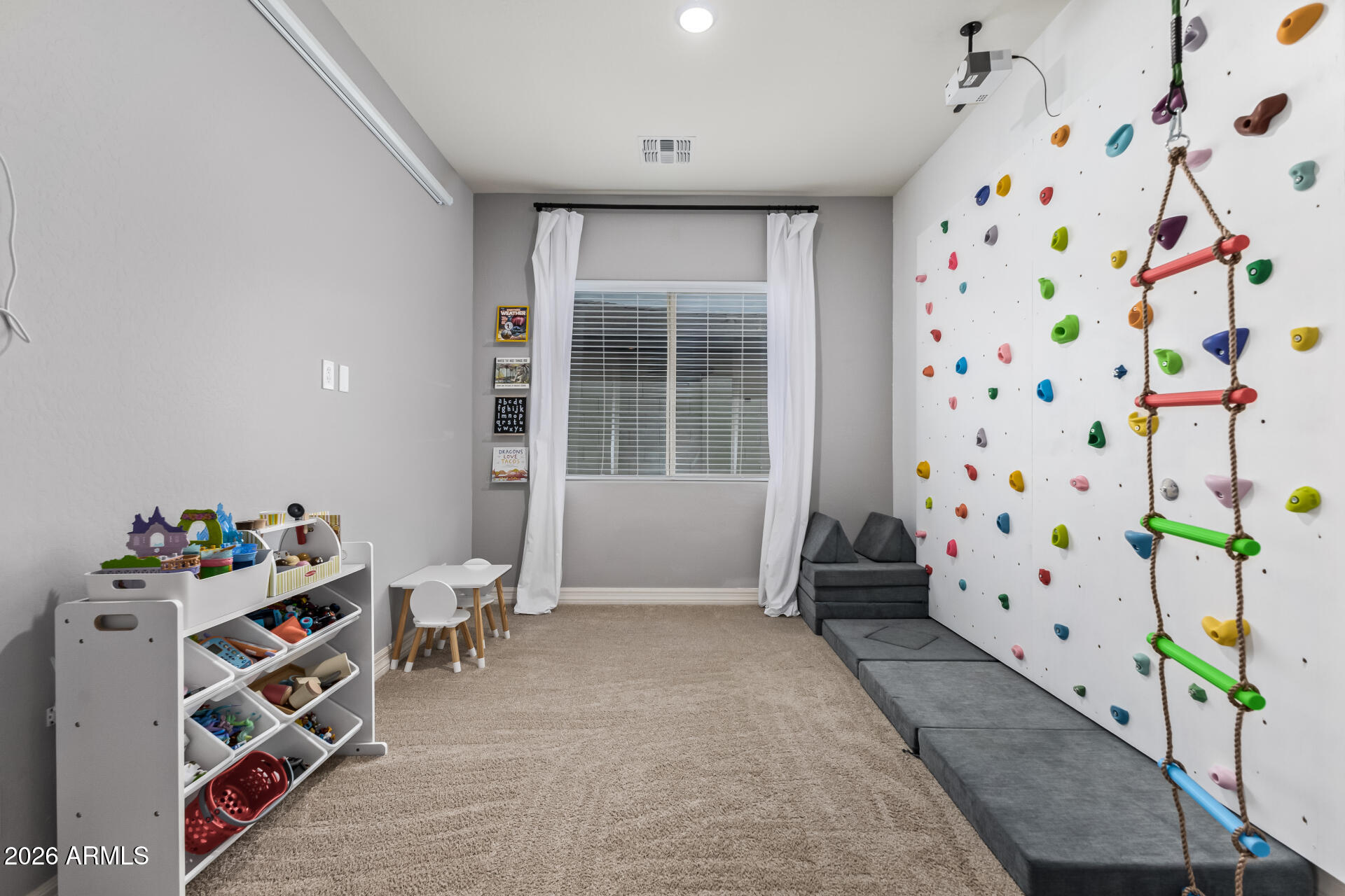 10326 E BERGERON Avenue