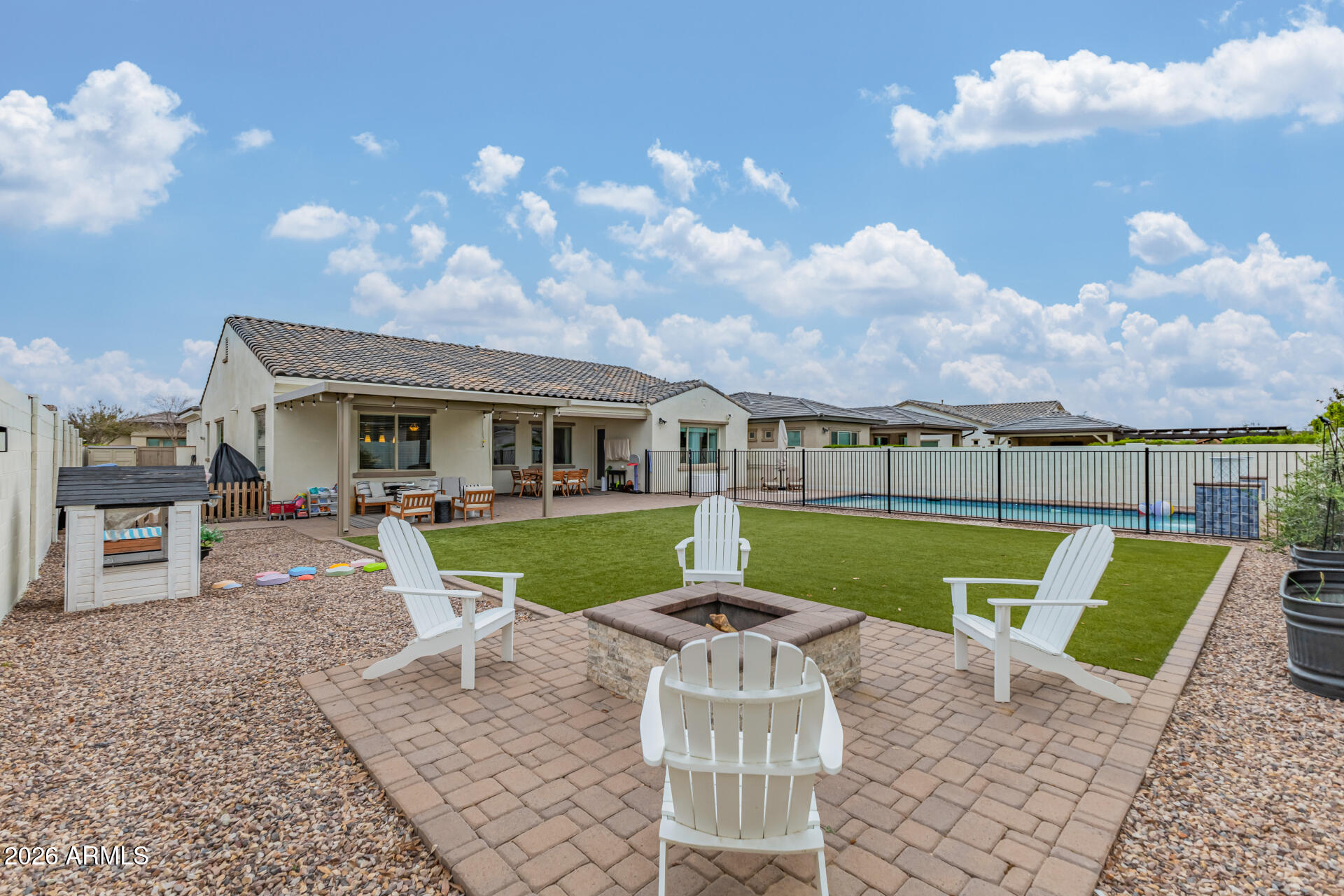 10326 E BERGERON Avenue