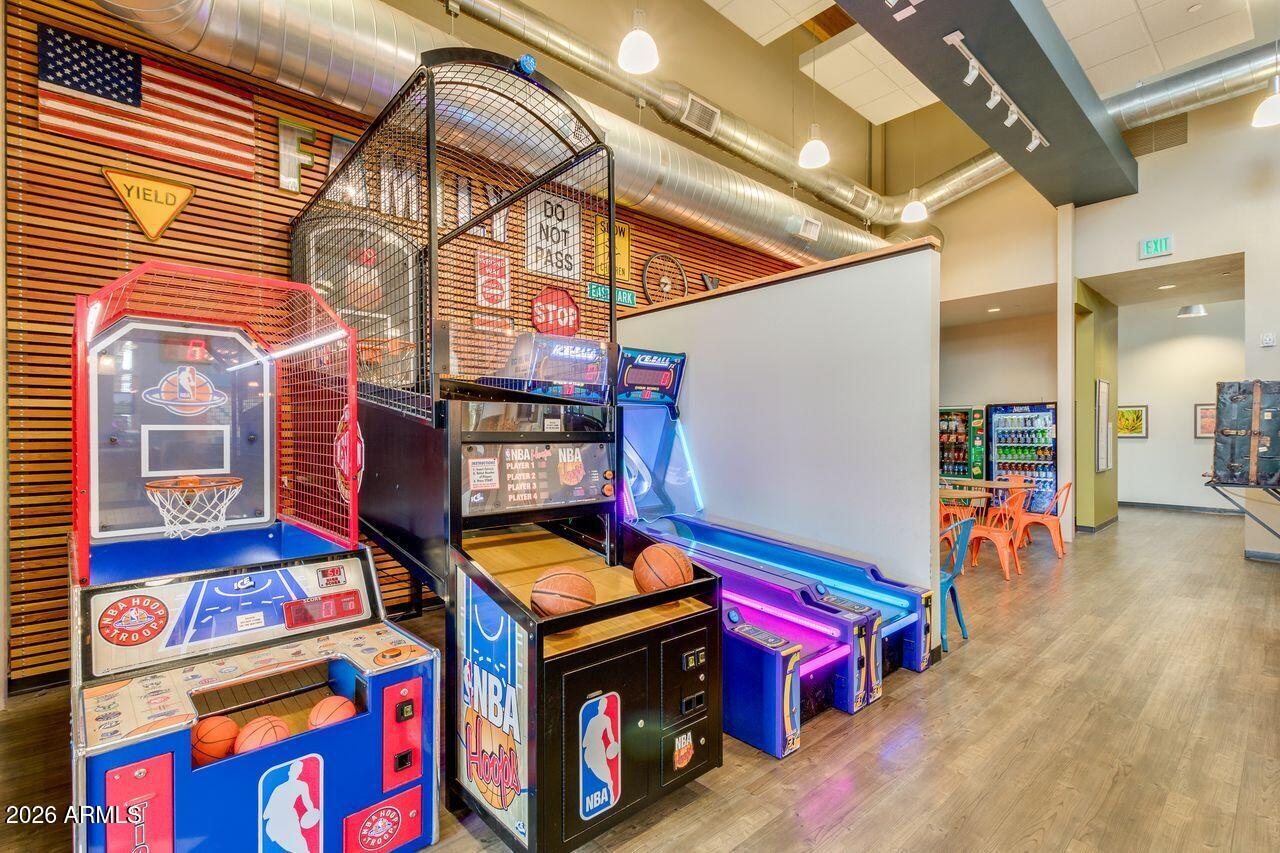 10326 E BERGERON Avenue