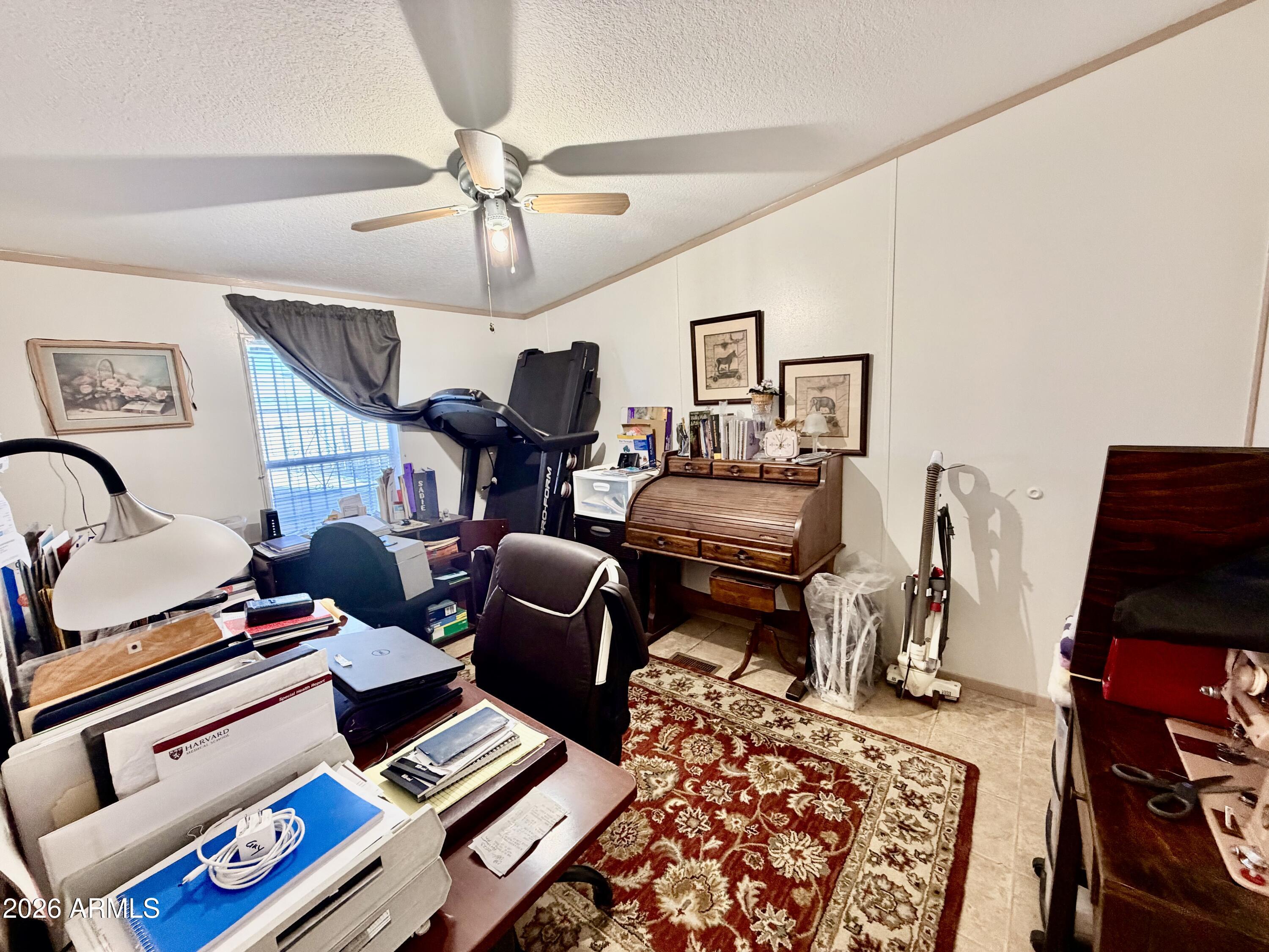 10547 N BATTLEFORD Drive