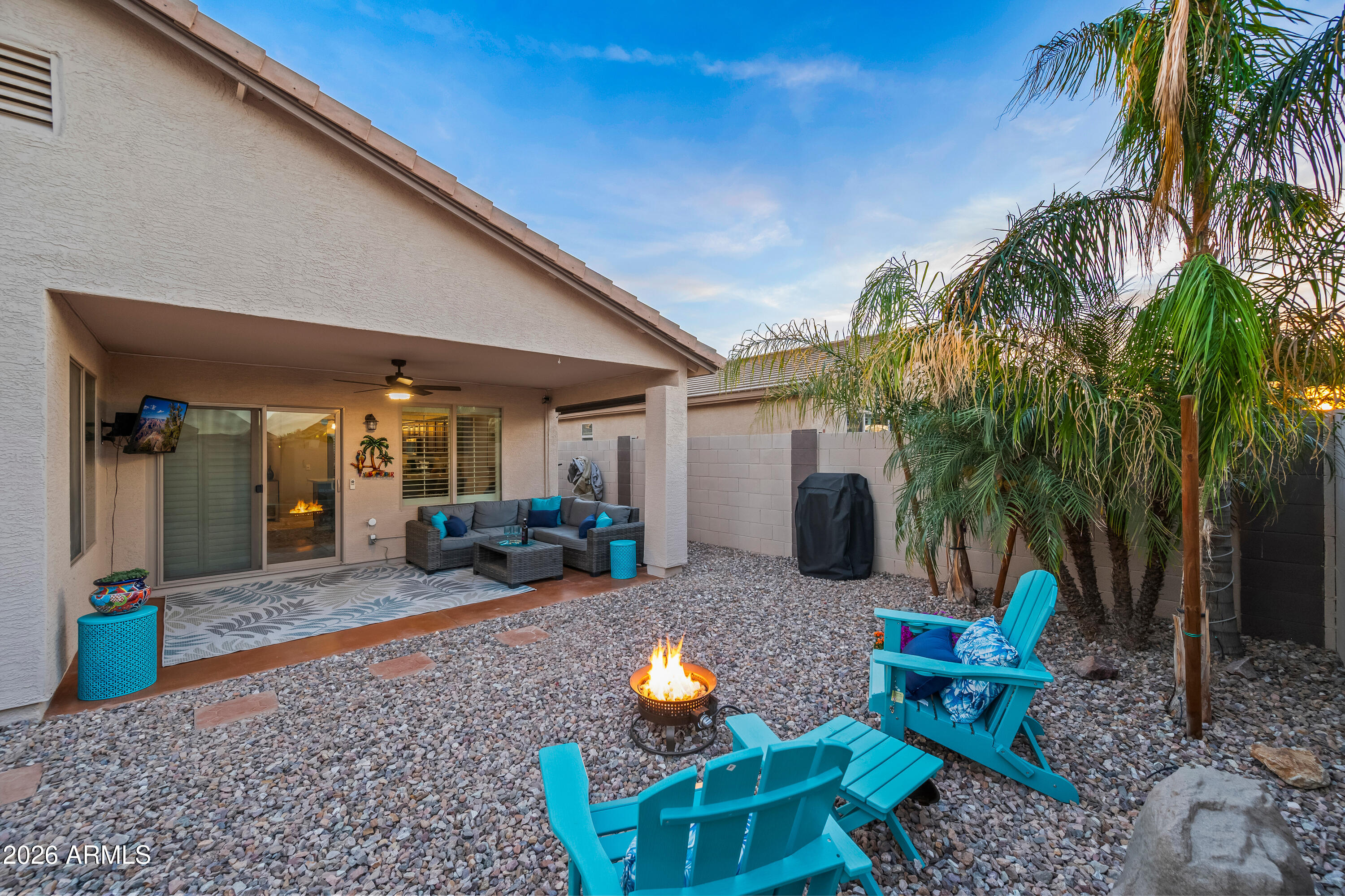 3590 E GLENEAGLE Place