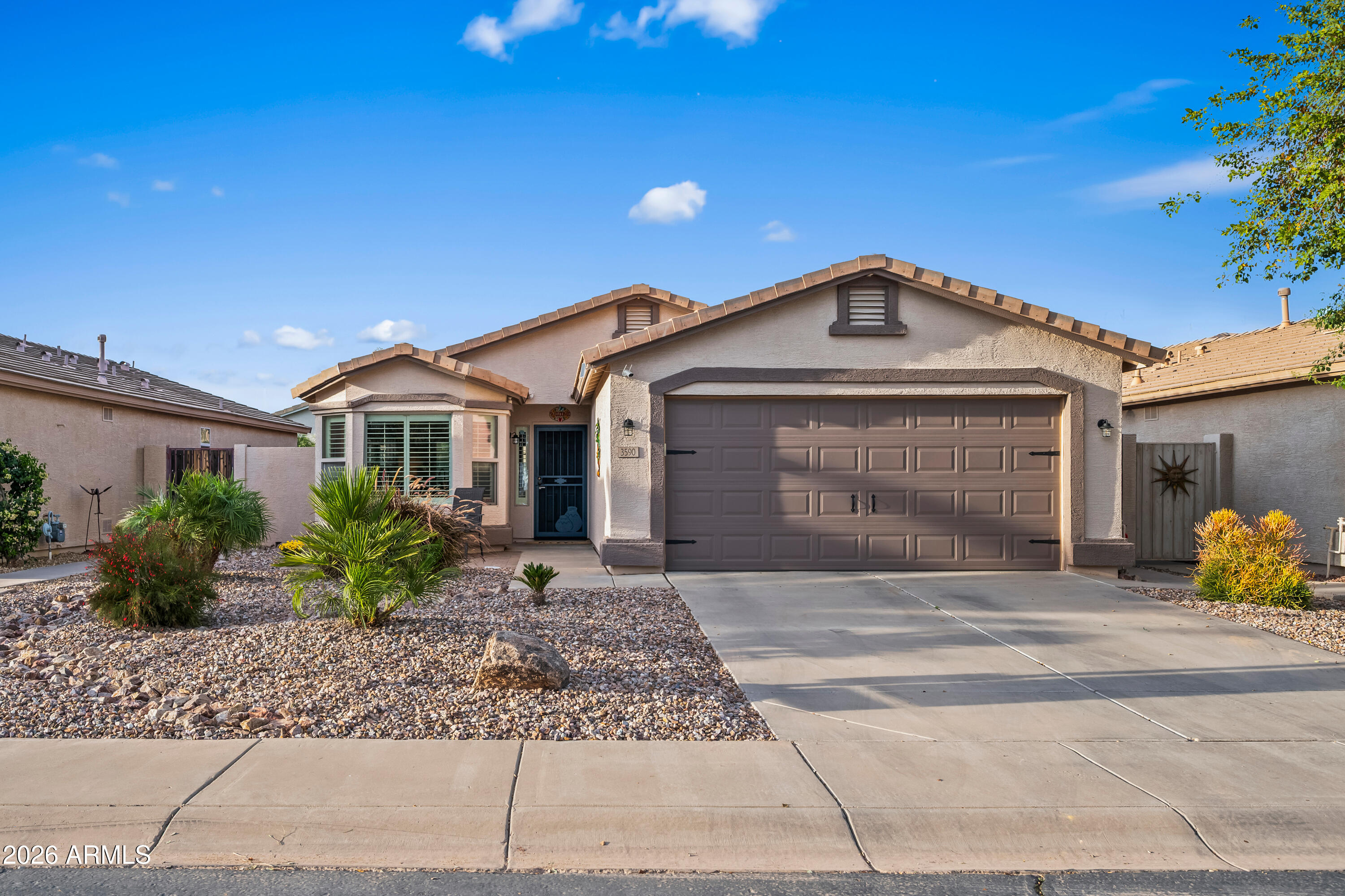 3590 E GLENEAGLE Place
