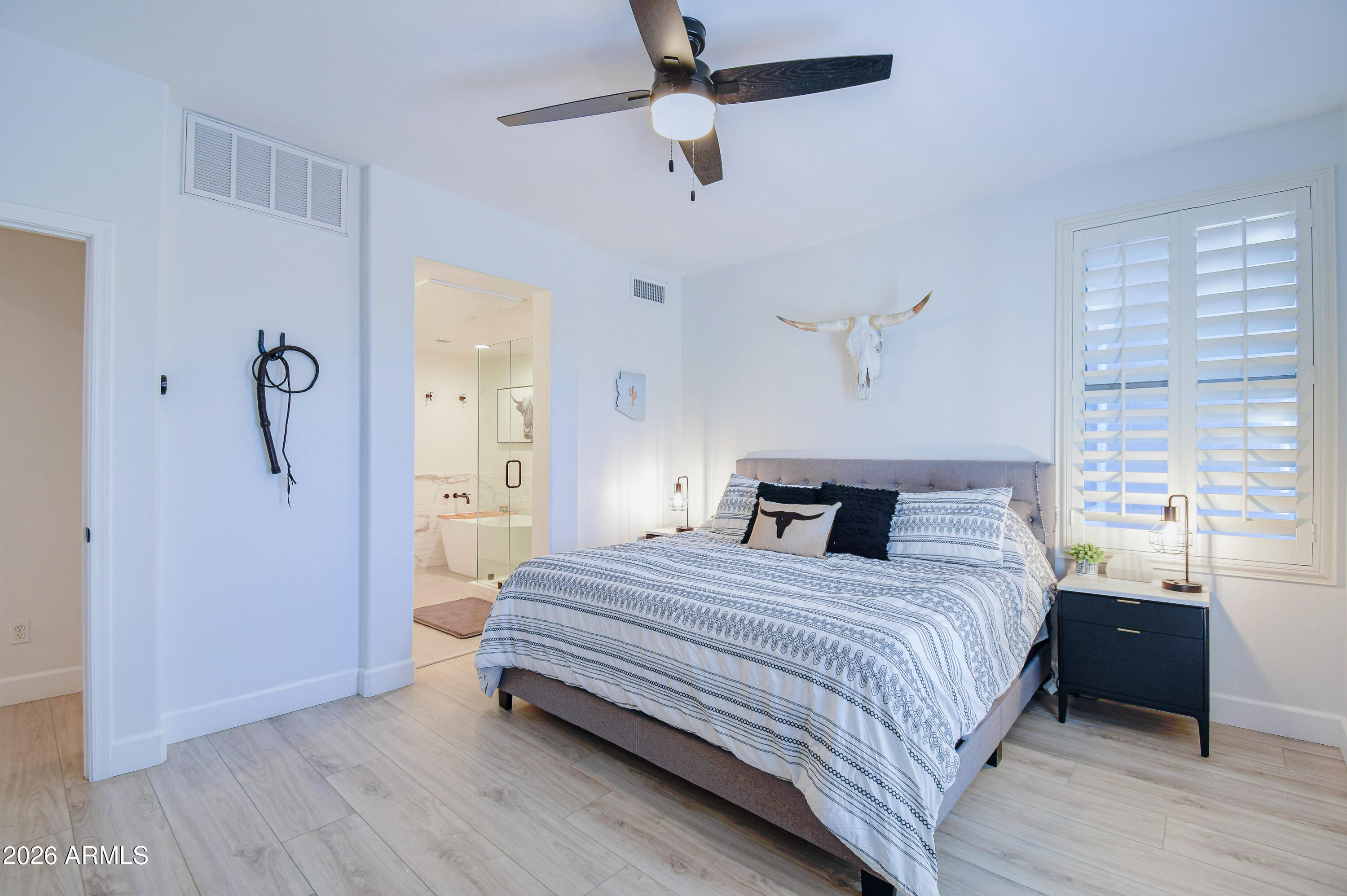 15221 N CLUBGATE Drive 2023