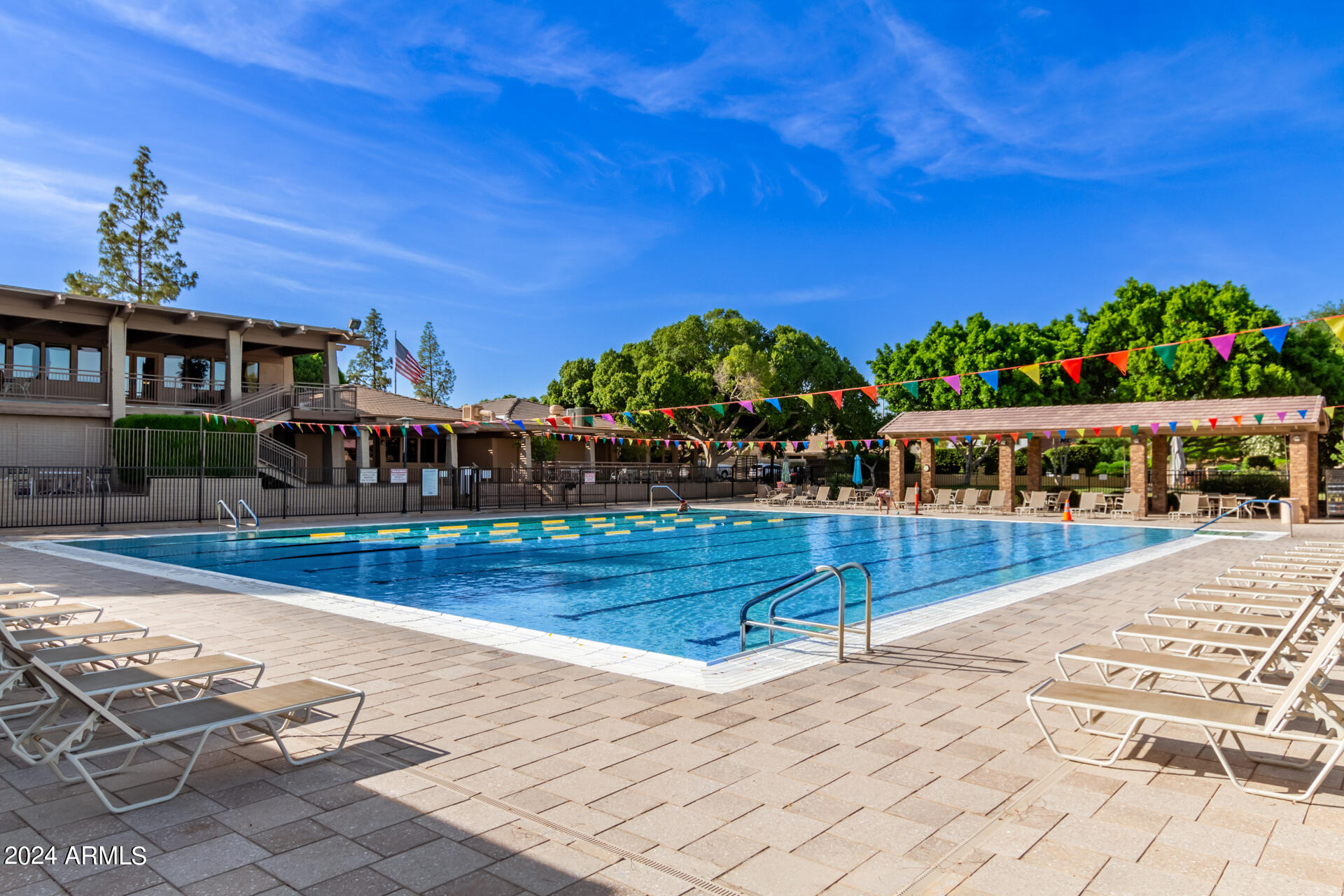1209 E NORTHSHORE Drive 142
