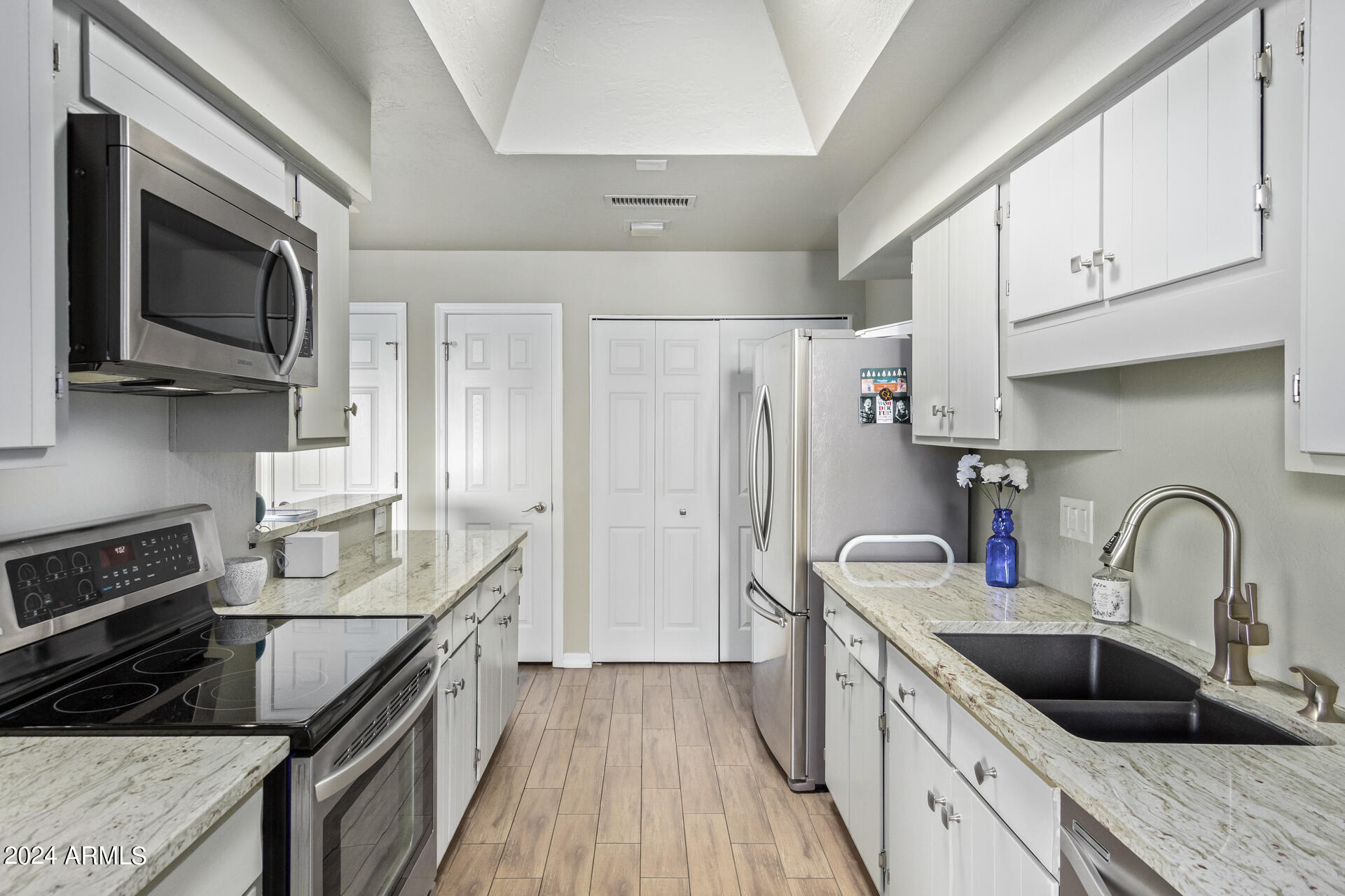 1209 E NORTHSHORE Drive 142