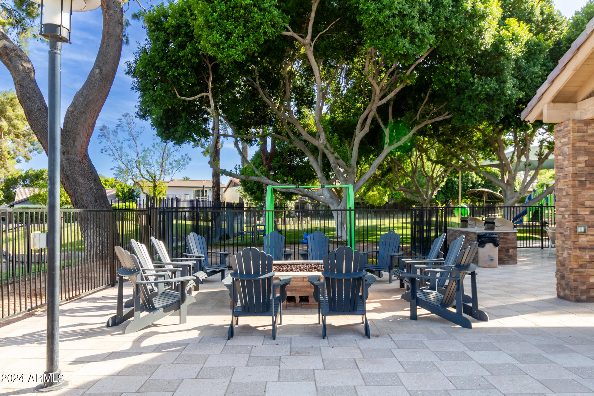1209 E NORTHSHORE Drive 142
