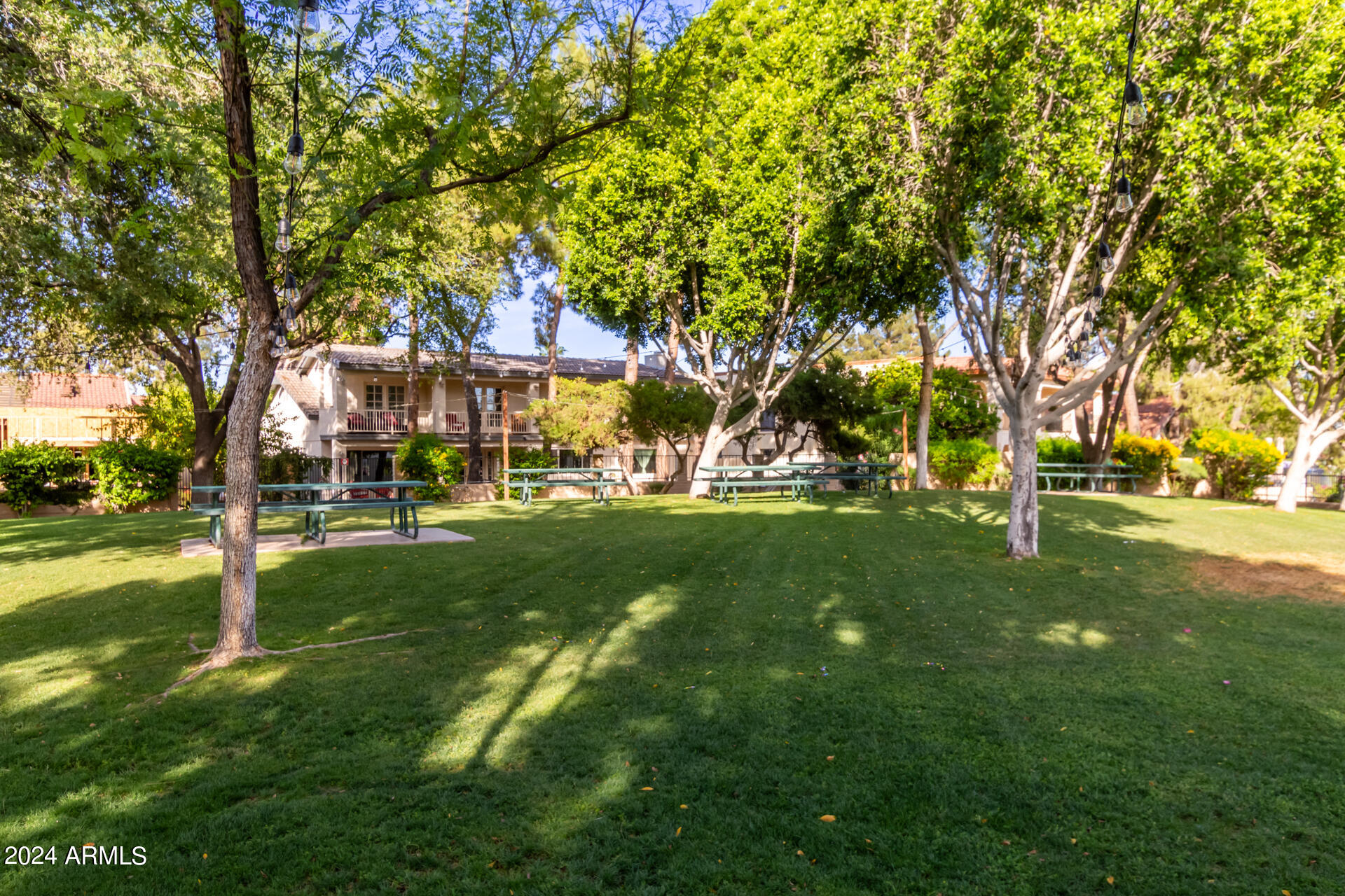 1209 E NORTHSHORE Drive 142