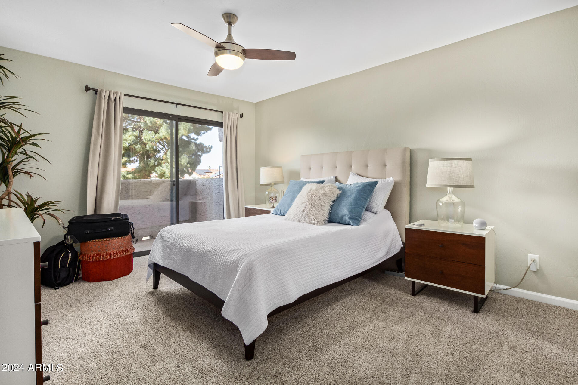 1209 E NORTHSHORE Drive 142