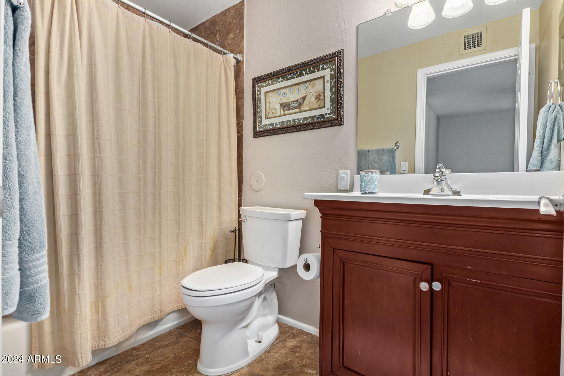 1209 E NORTHSHORE Drive 142
