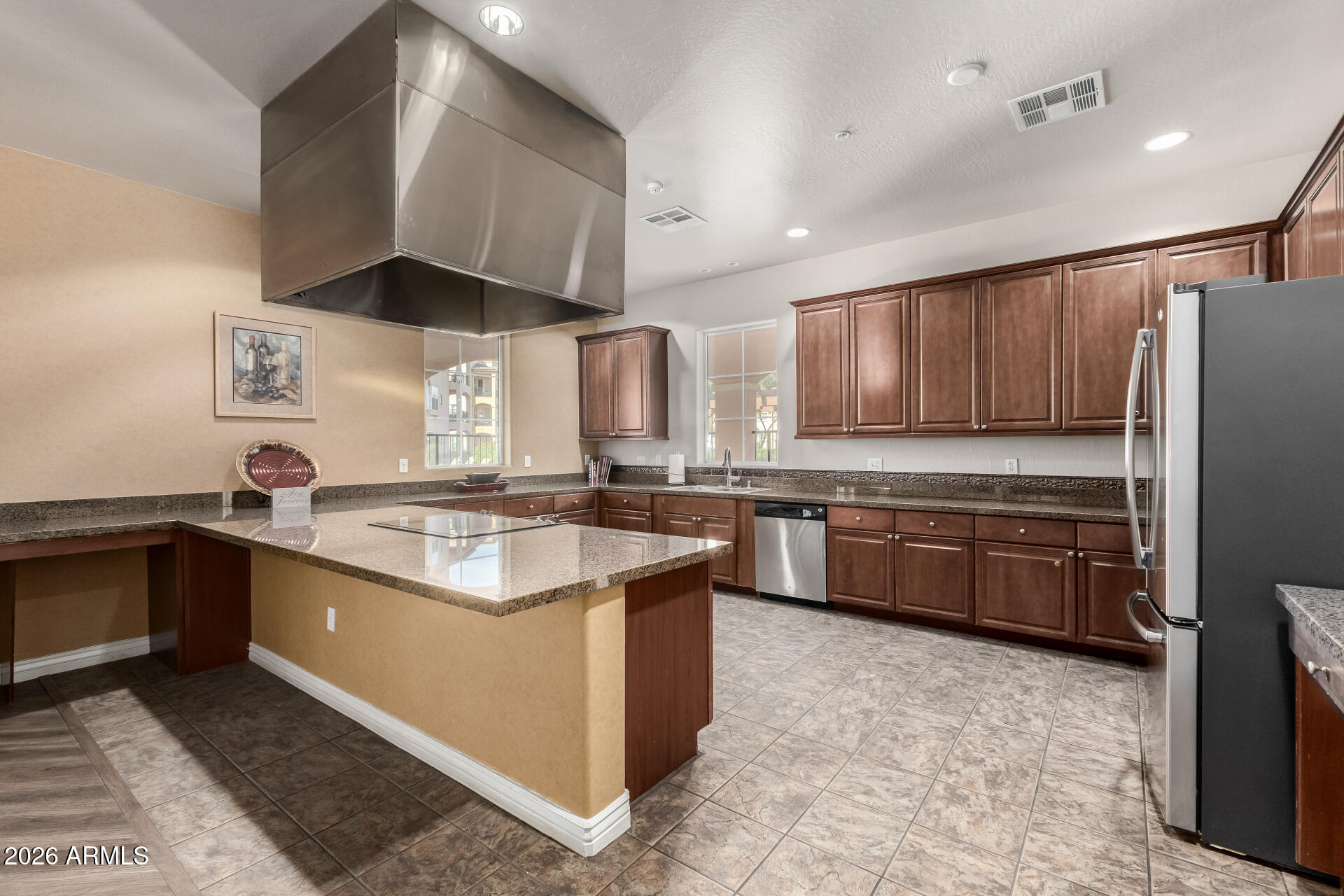 14575 W MOUNTAIN VIEW Boulevard 11320