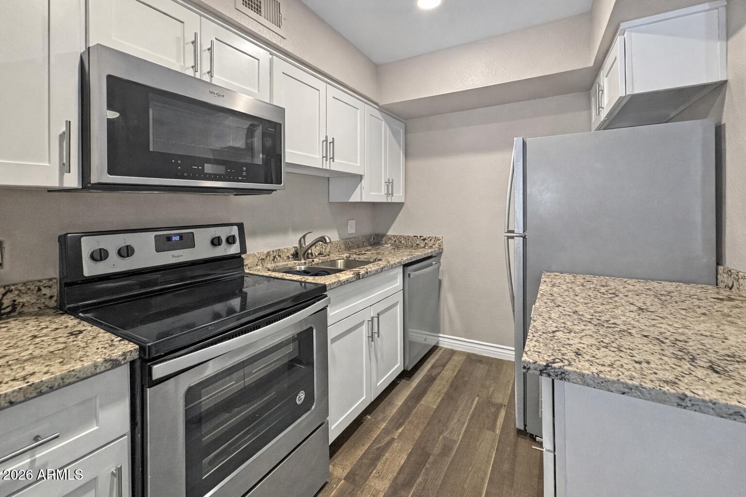 4410 N LONGVIEW Avenue 208