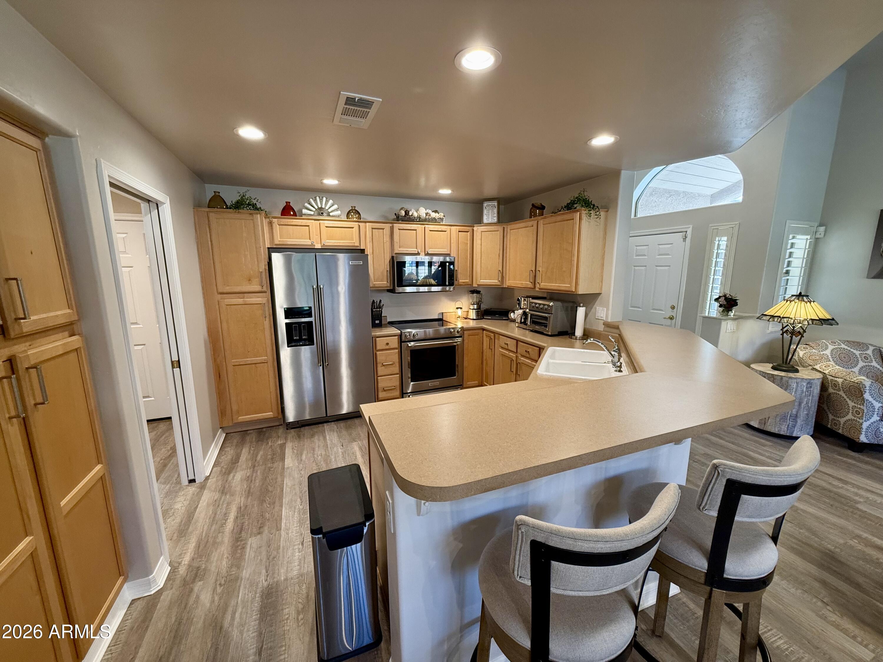 4202 E BROADWAY Road 138