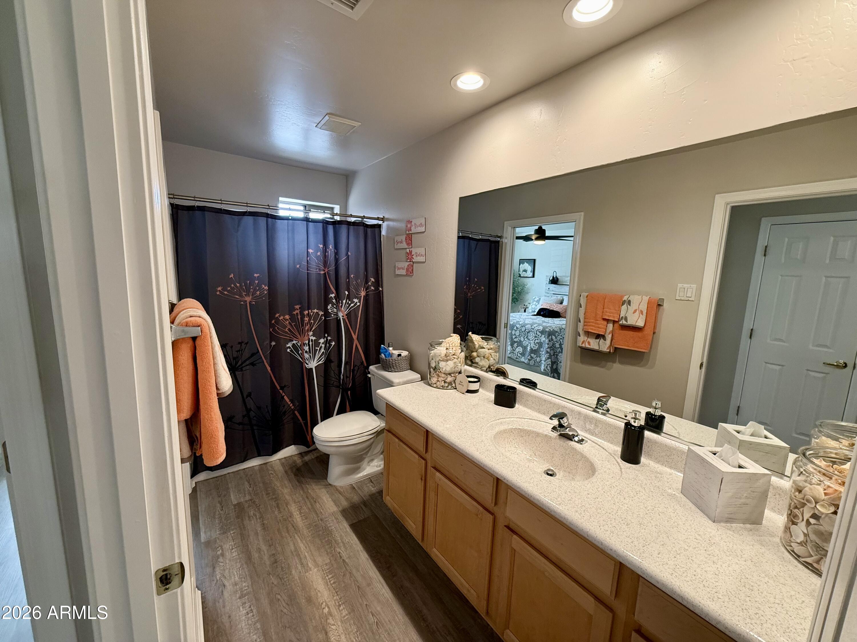 4202 E BROADWAY Road 138