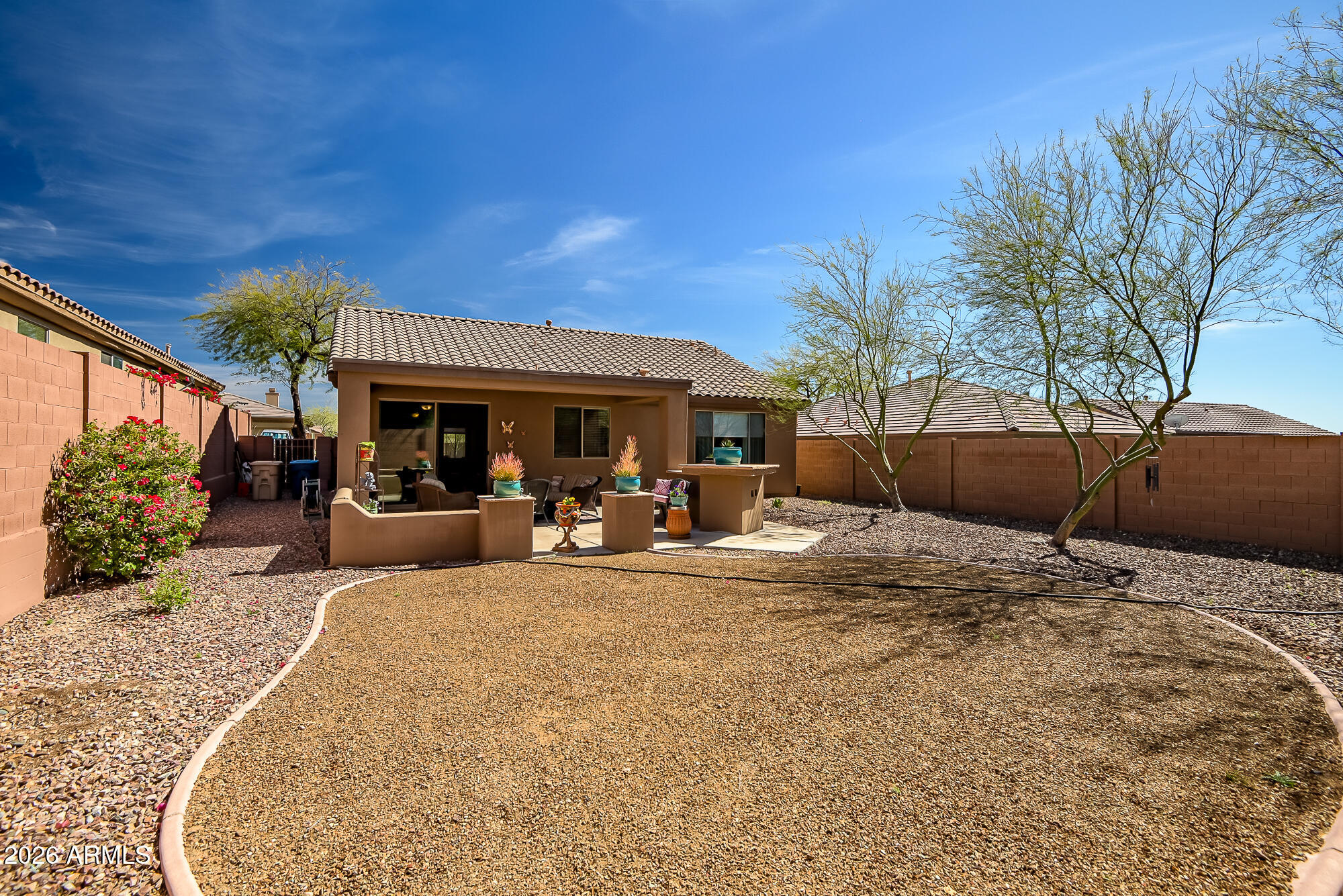 41314 N ROLLING GREEN Way