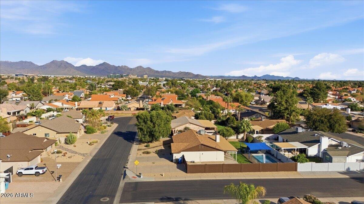 6101 E GREENWAY Lane