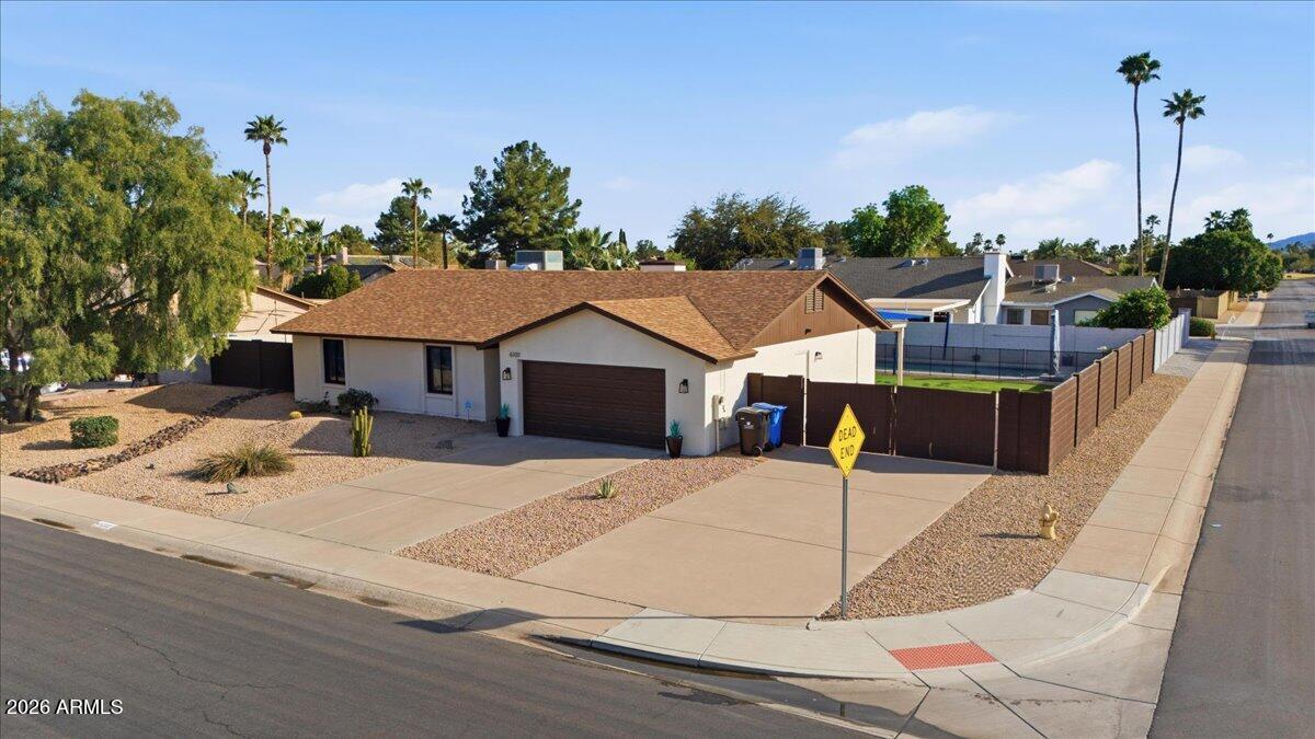 6101 E GREENWAY Lane