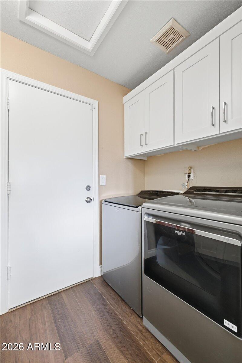 6101 E GREENWAY Lane