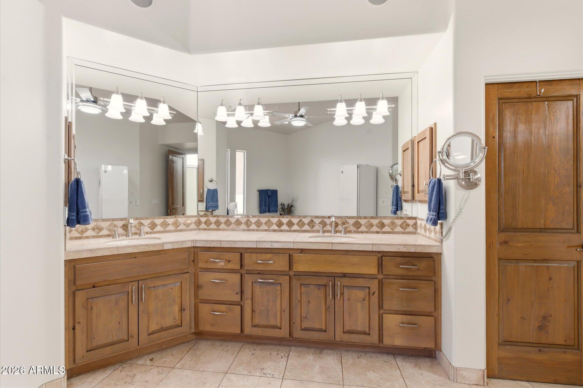 10343 E Buckskin Trail