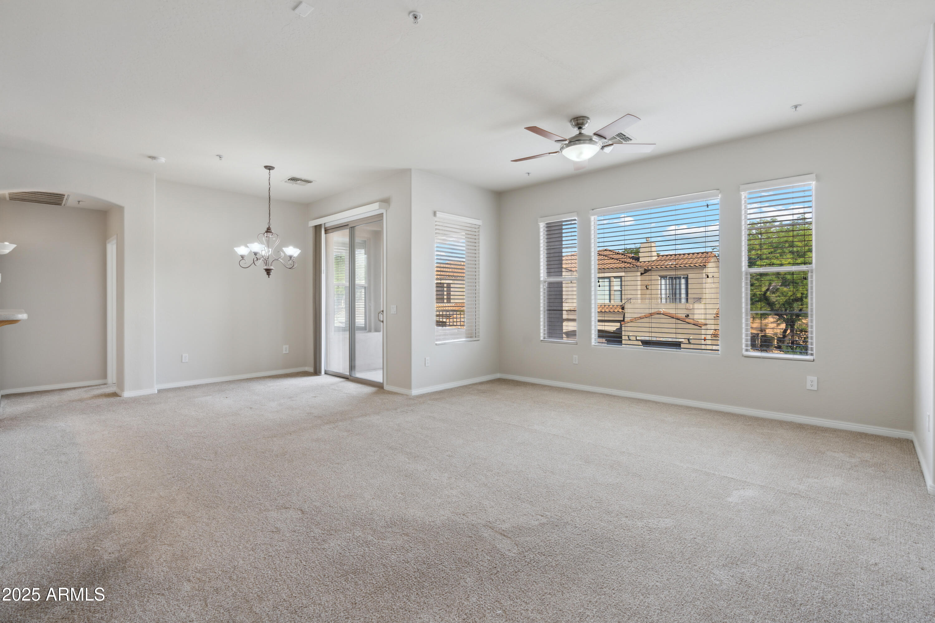 19475 N GRAYHAWK Drive 2091