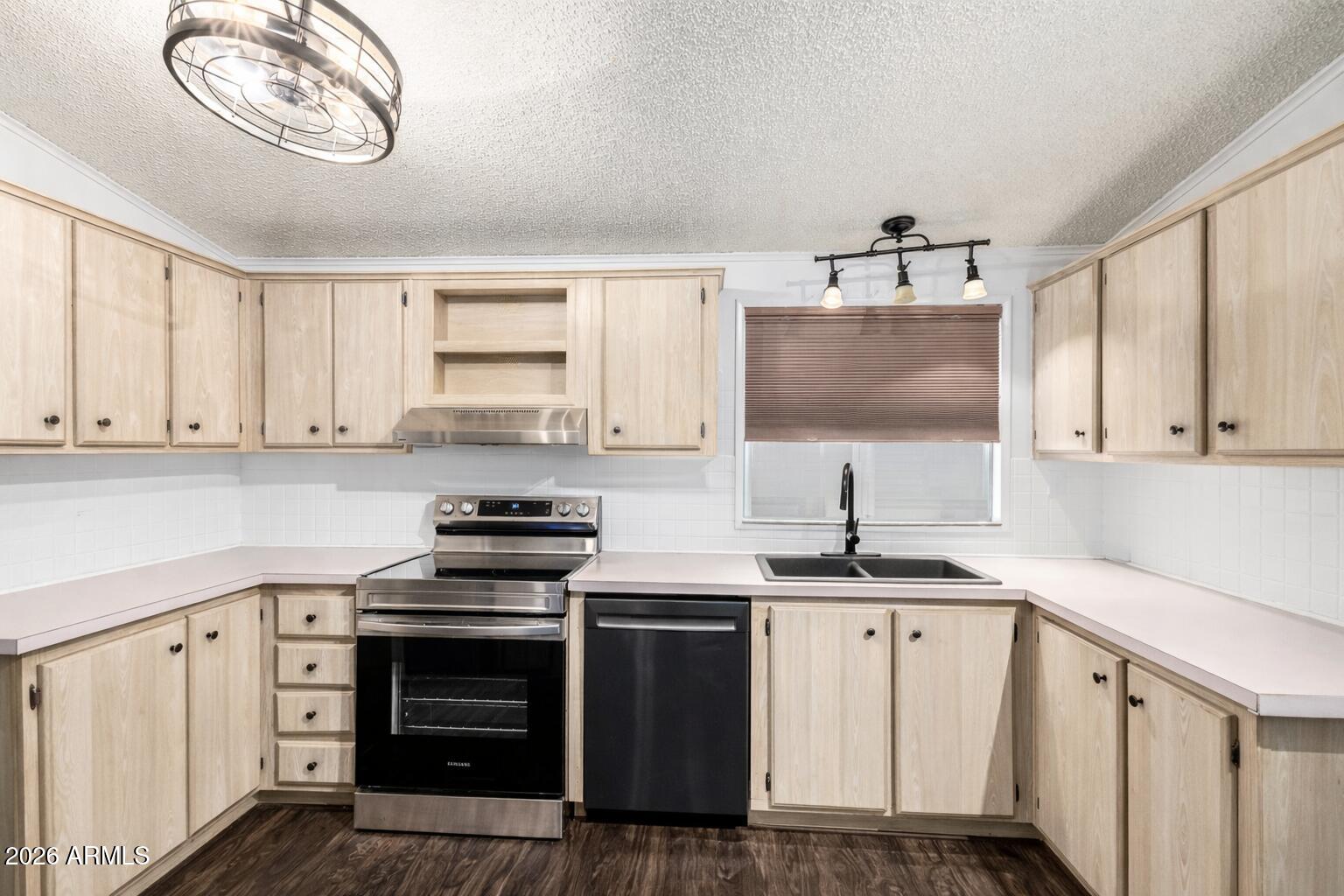 834 S Meridian Road 77