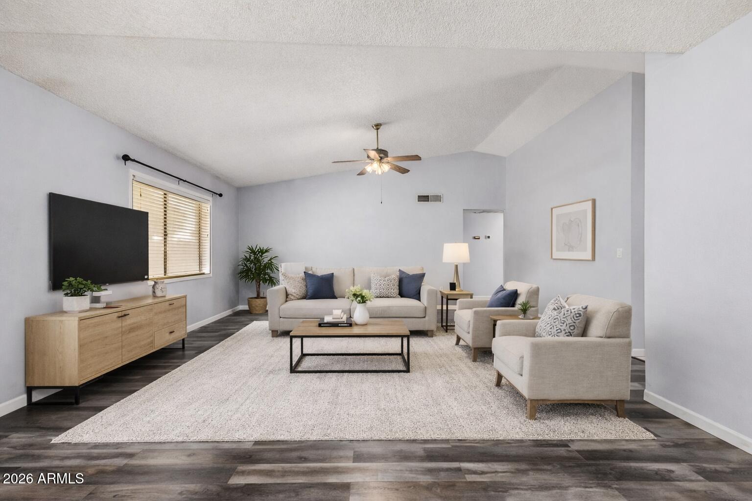 2036 E MARILYN Avenue