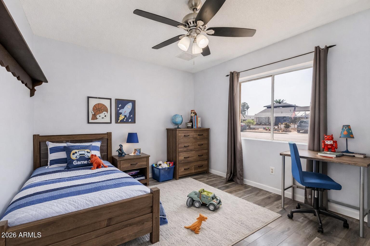 2036 E MARILYN Avenue