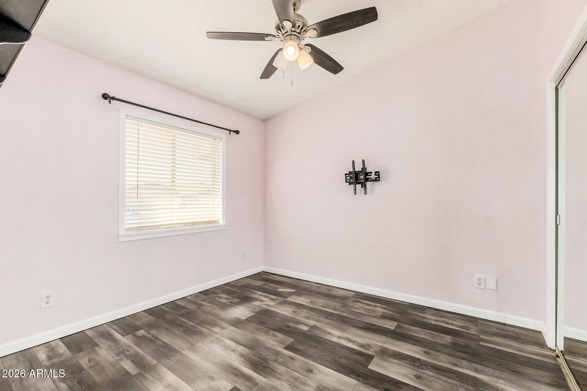 2036 E MARILYN Avenue