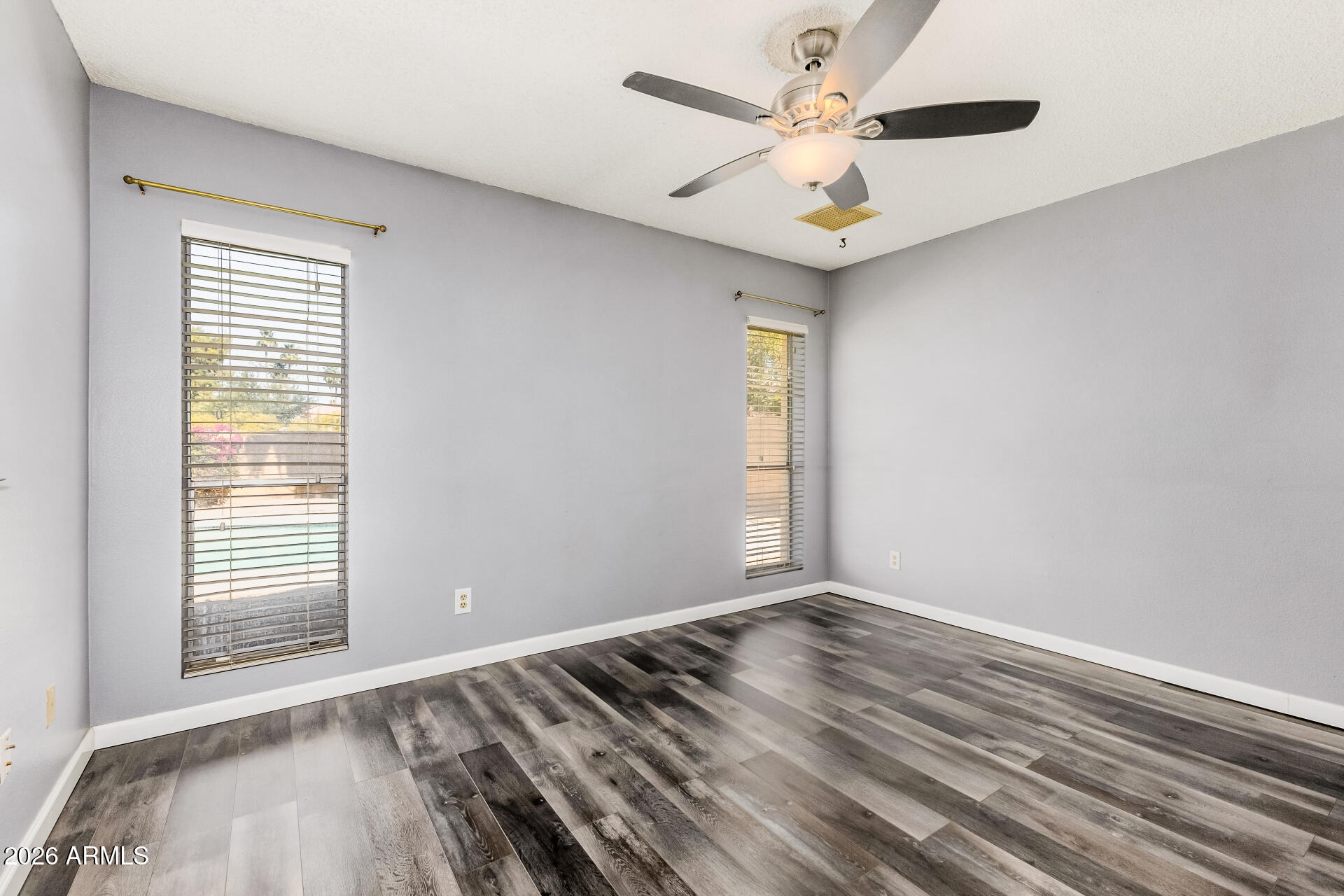 2036 E MARILYN Avenue