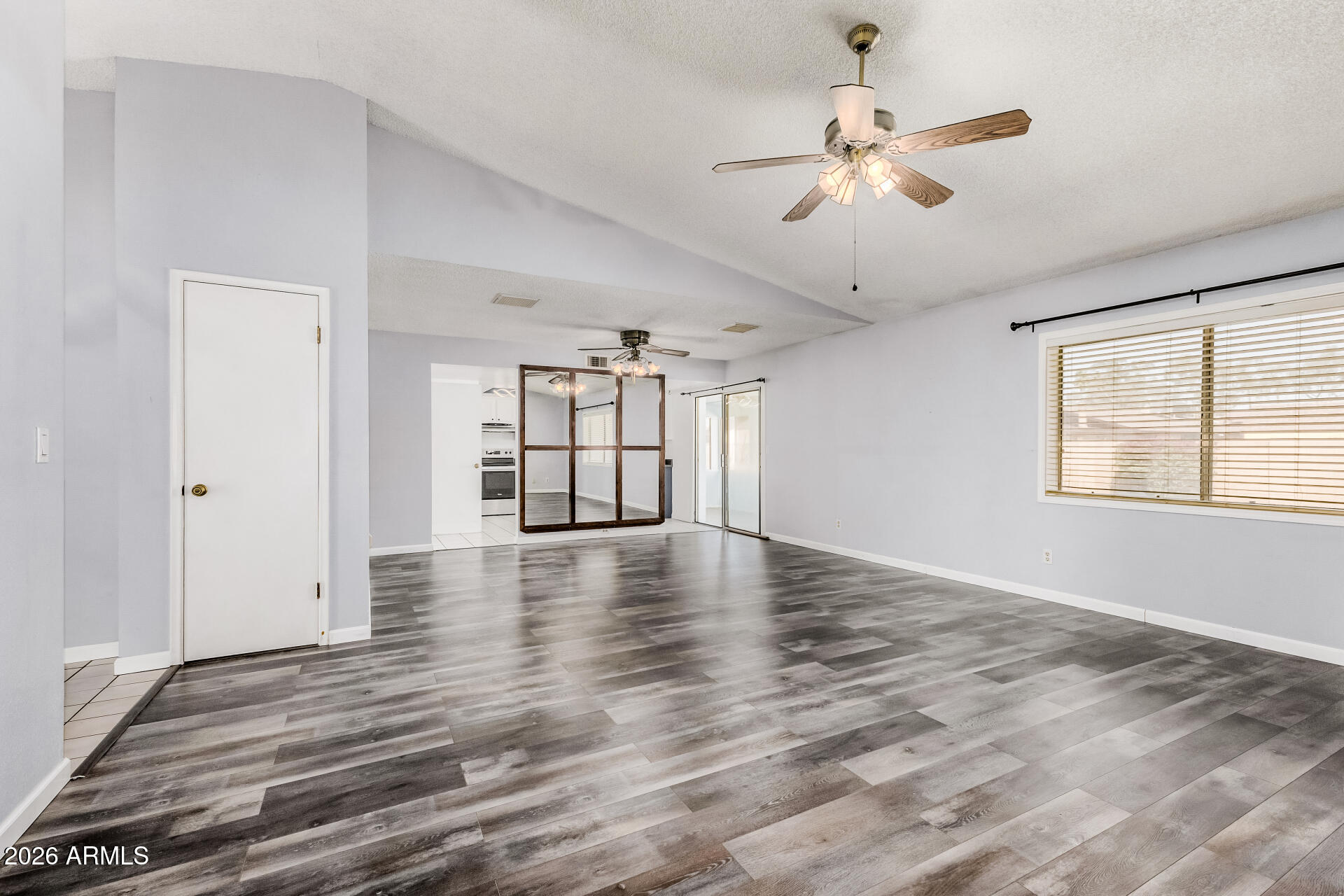 2036 E MARILYN Avenue