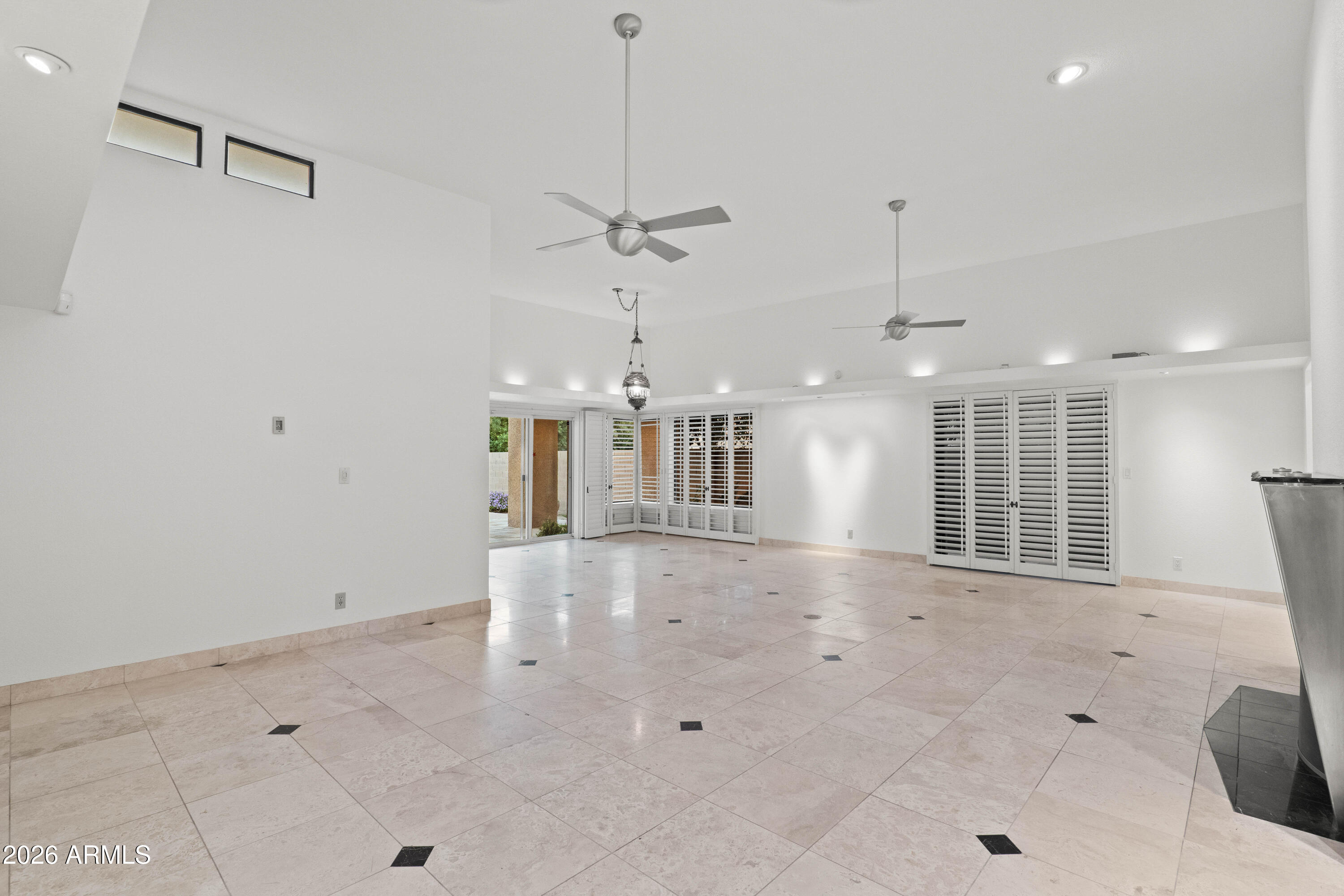 8035 E DEL TIMBRE Drive