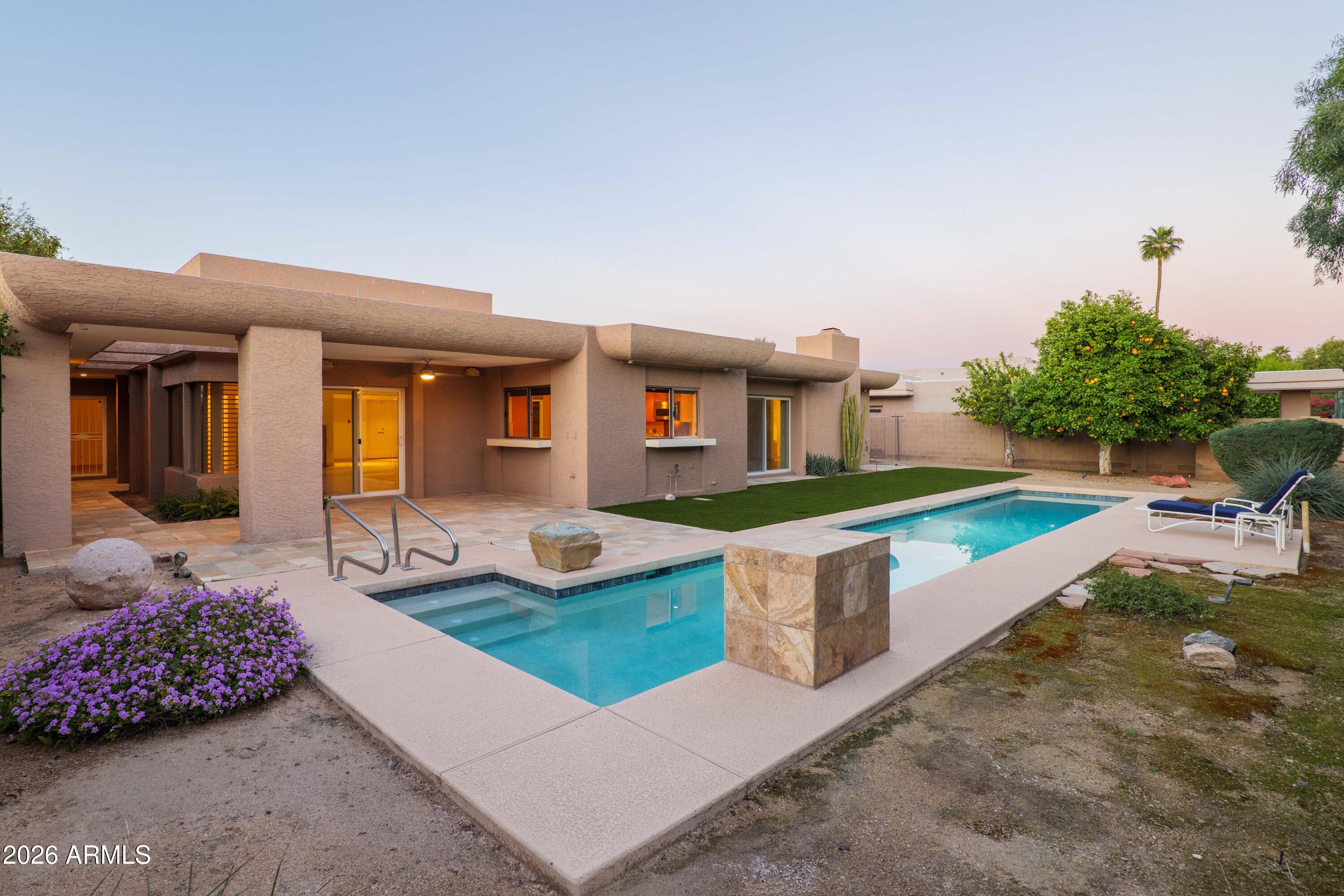 8035 E DEL TIMBRE Drive