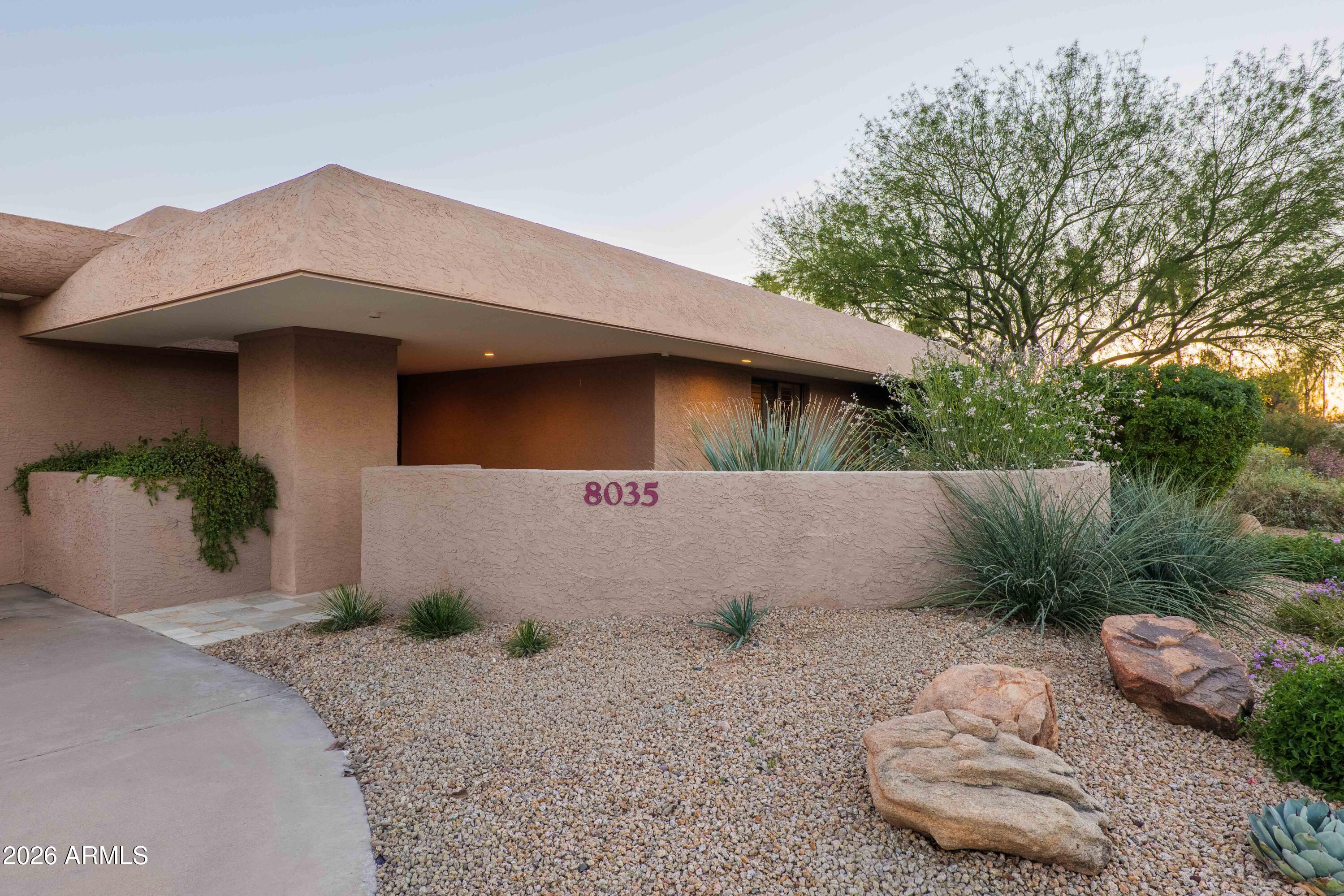 8035 E DEL TIMBRE Drive
