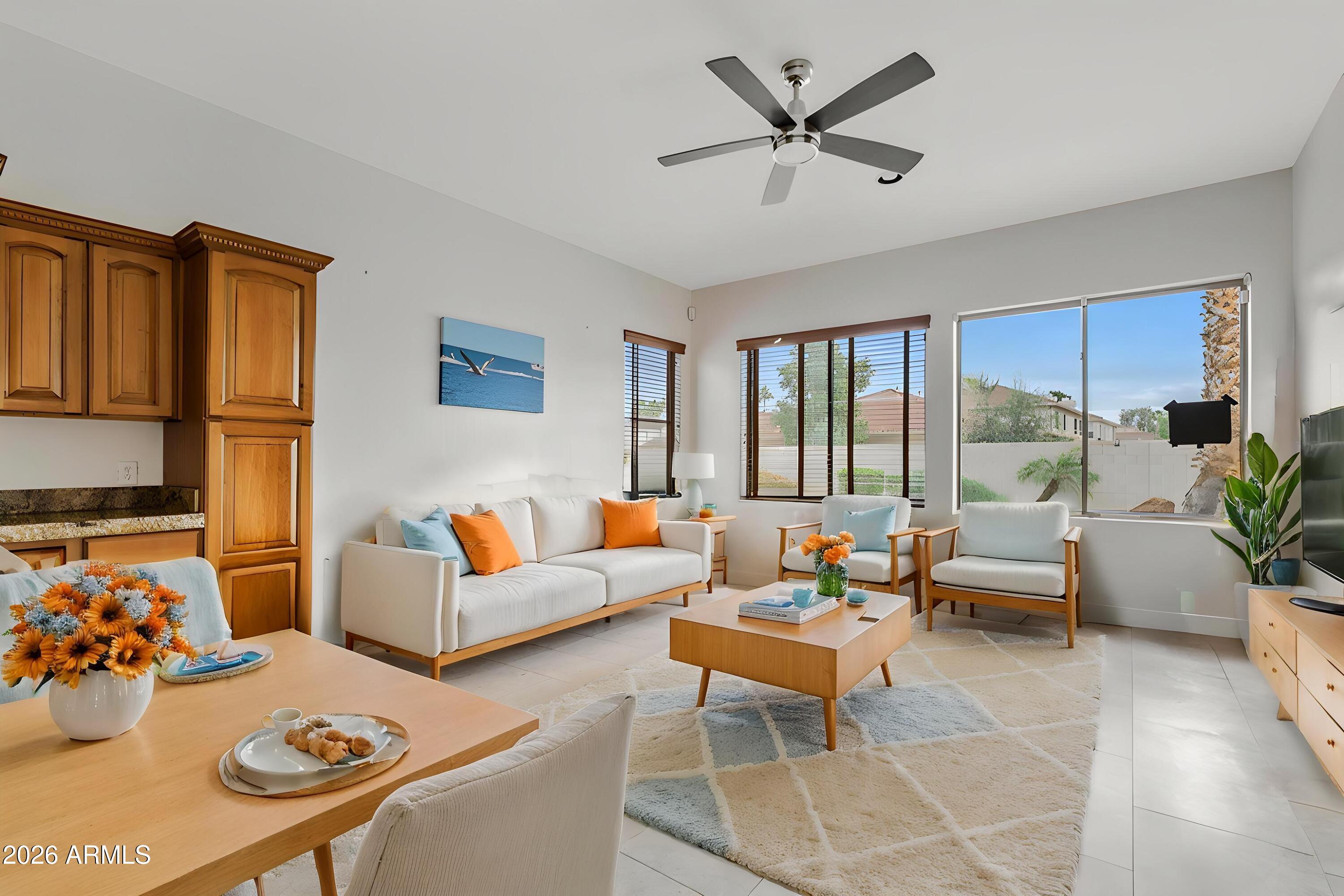 1515 E SARATOGA Court