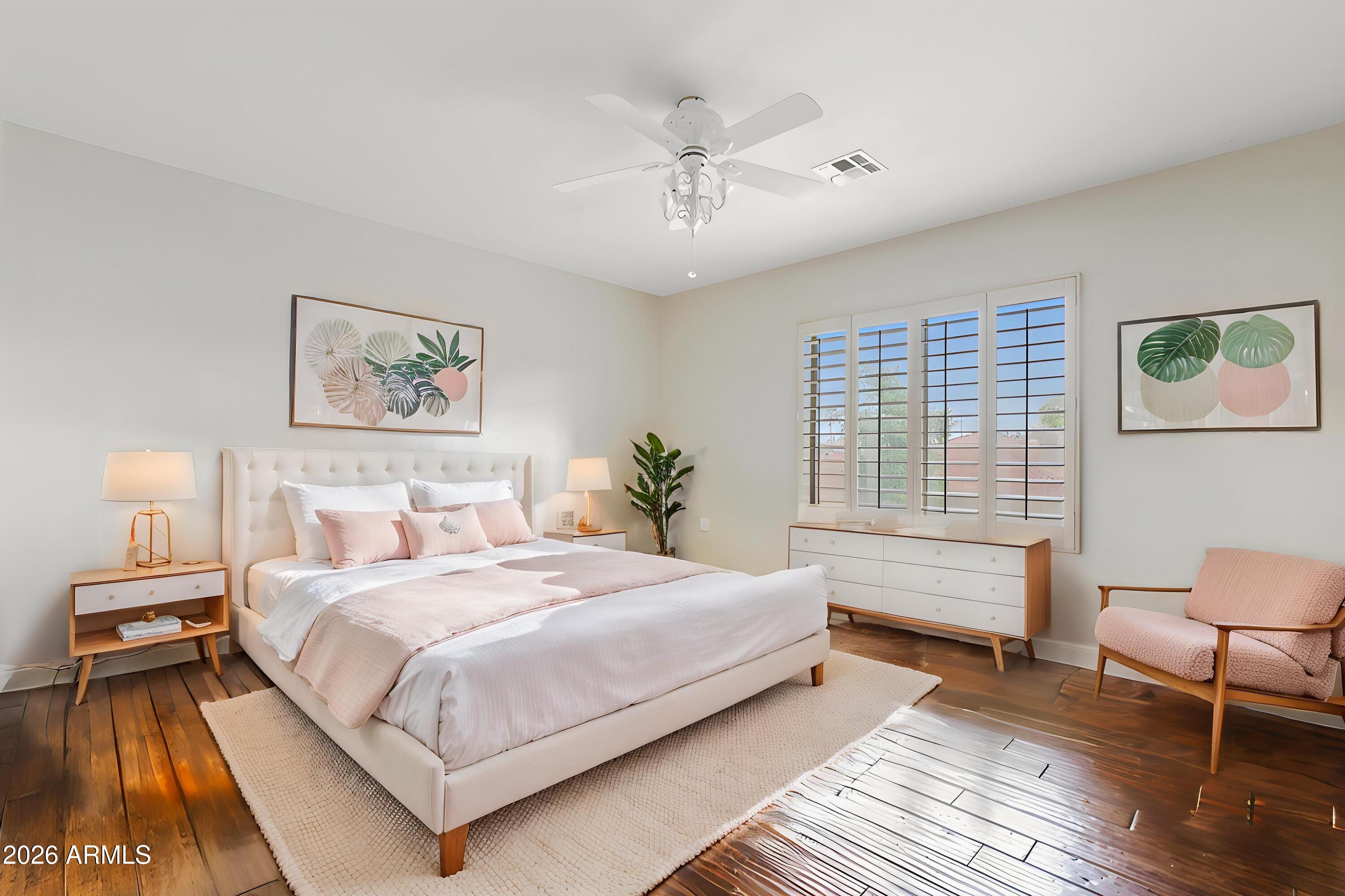 1515 E SARATOGA Court