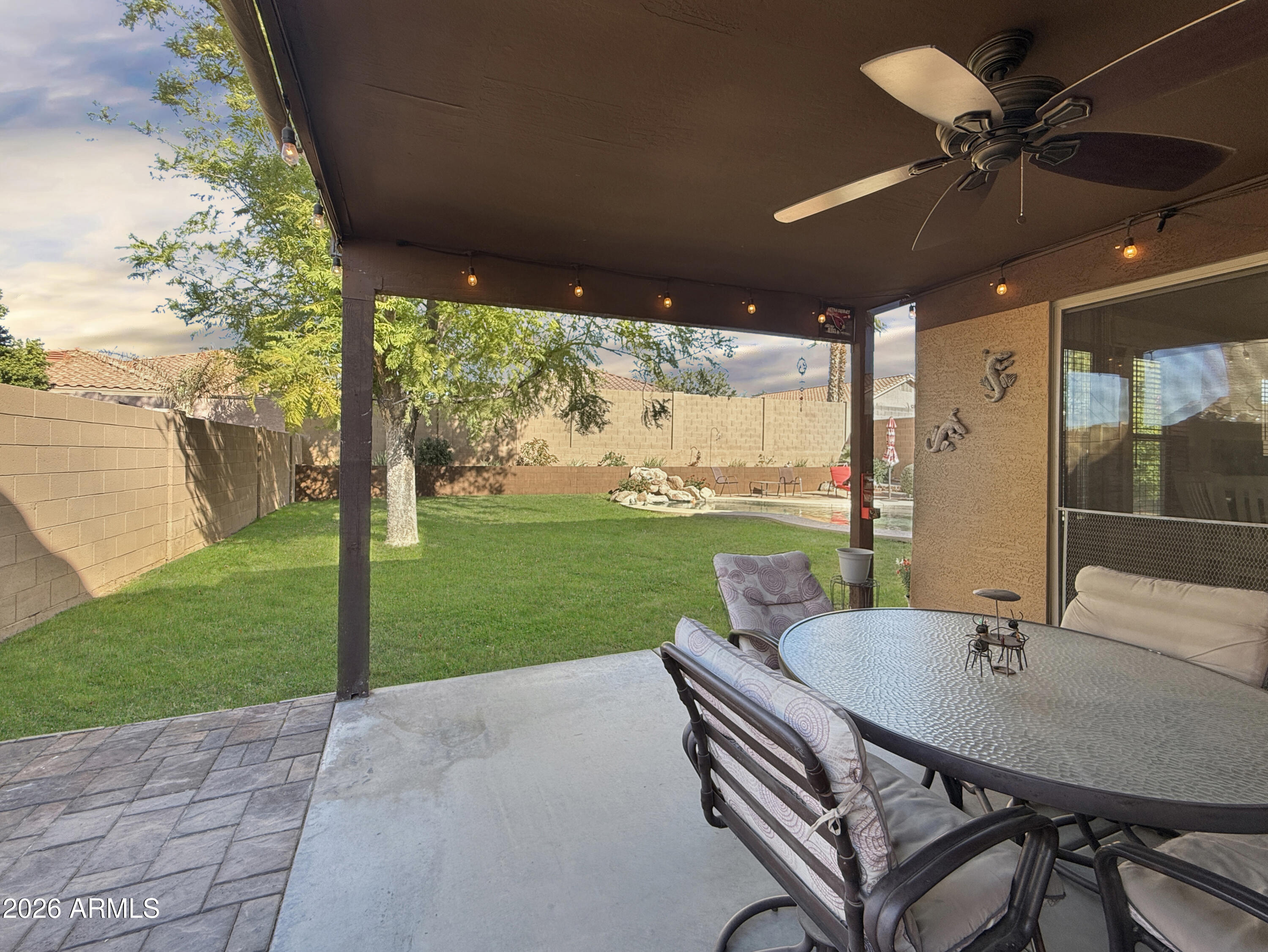 10562 W VIA DEL SOL