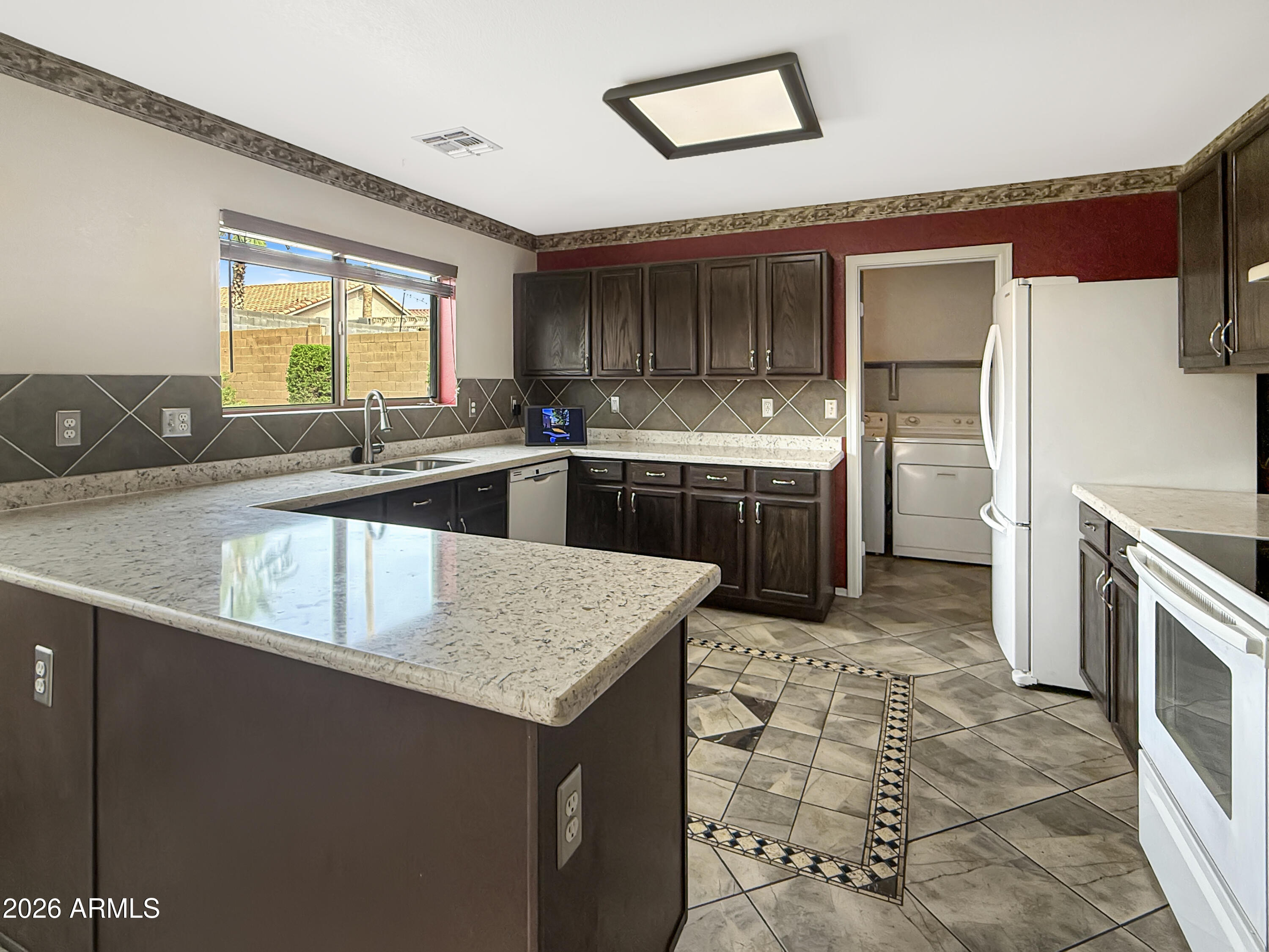 10562 W VIA DEL SOL