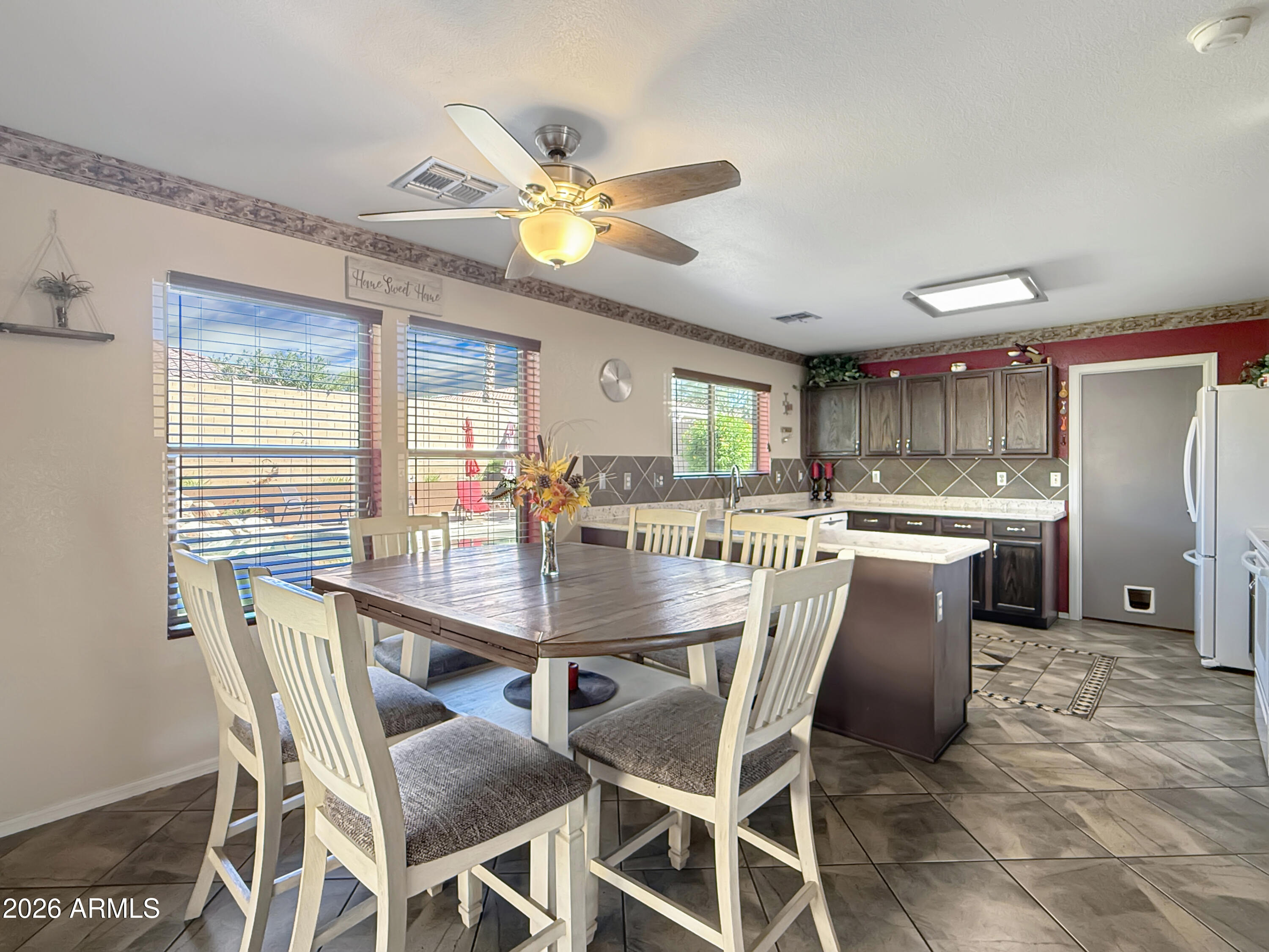10562 W VIA DEL SOL
