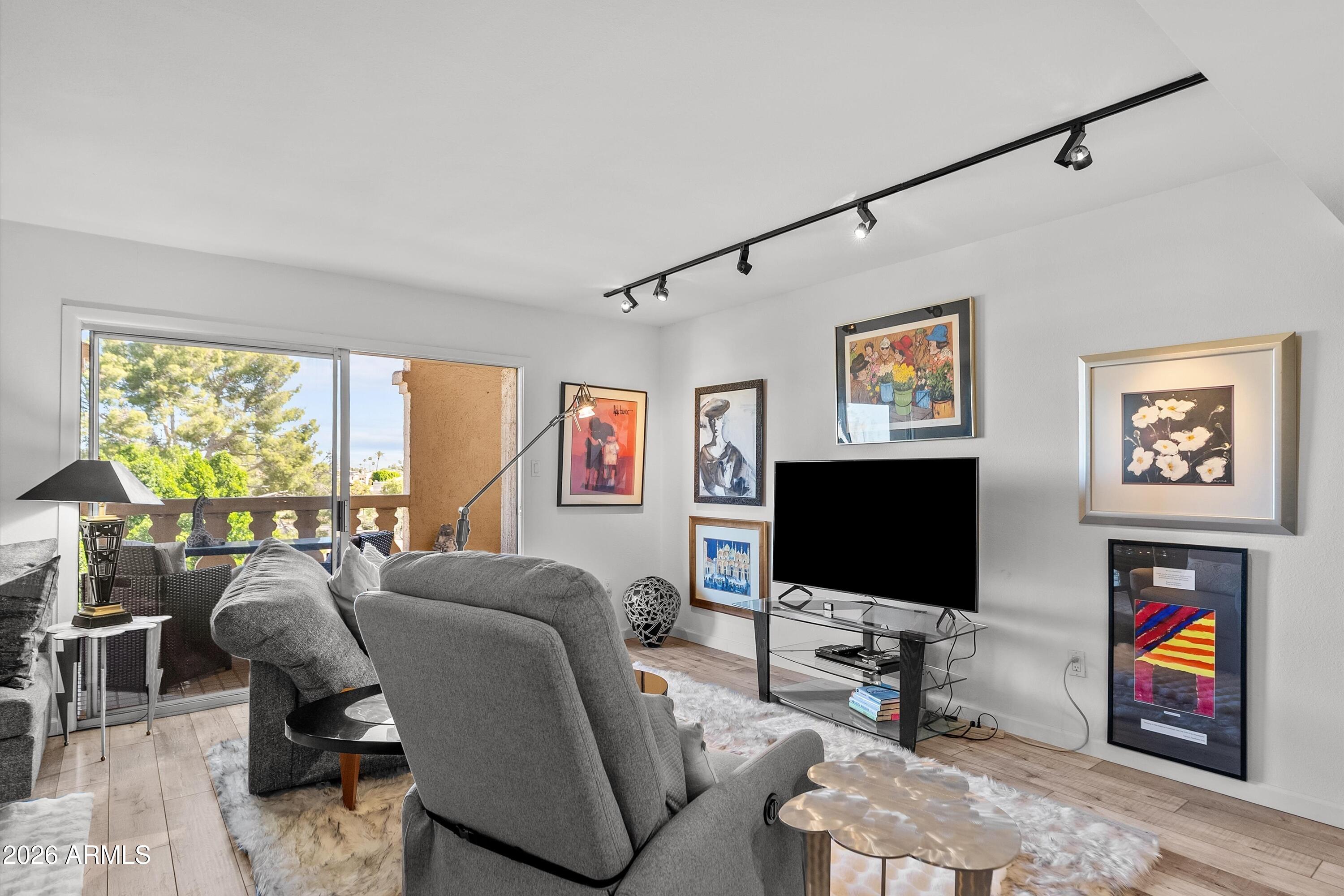 7970 E CAMELBACK Road 306