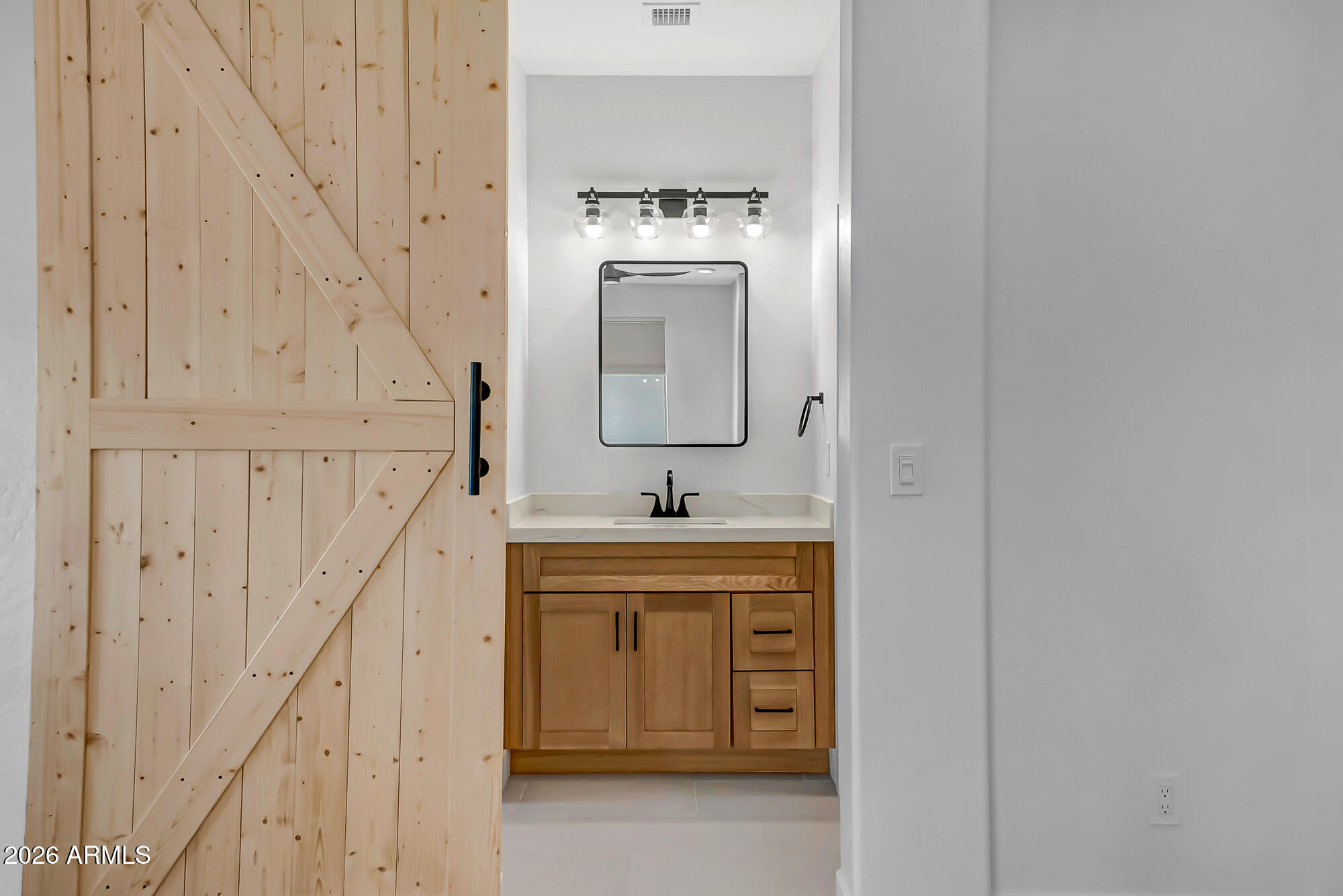 2579 W LEWIS AND CLARK Trail