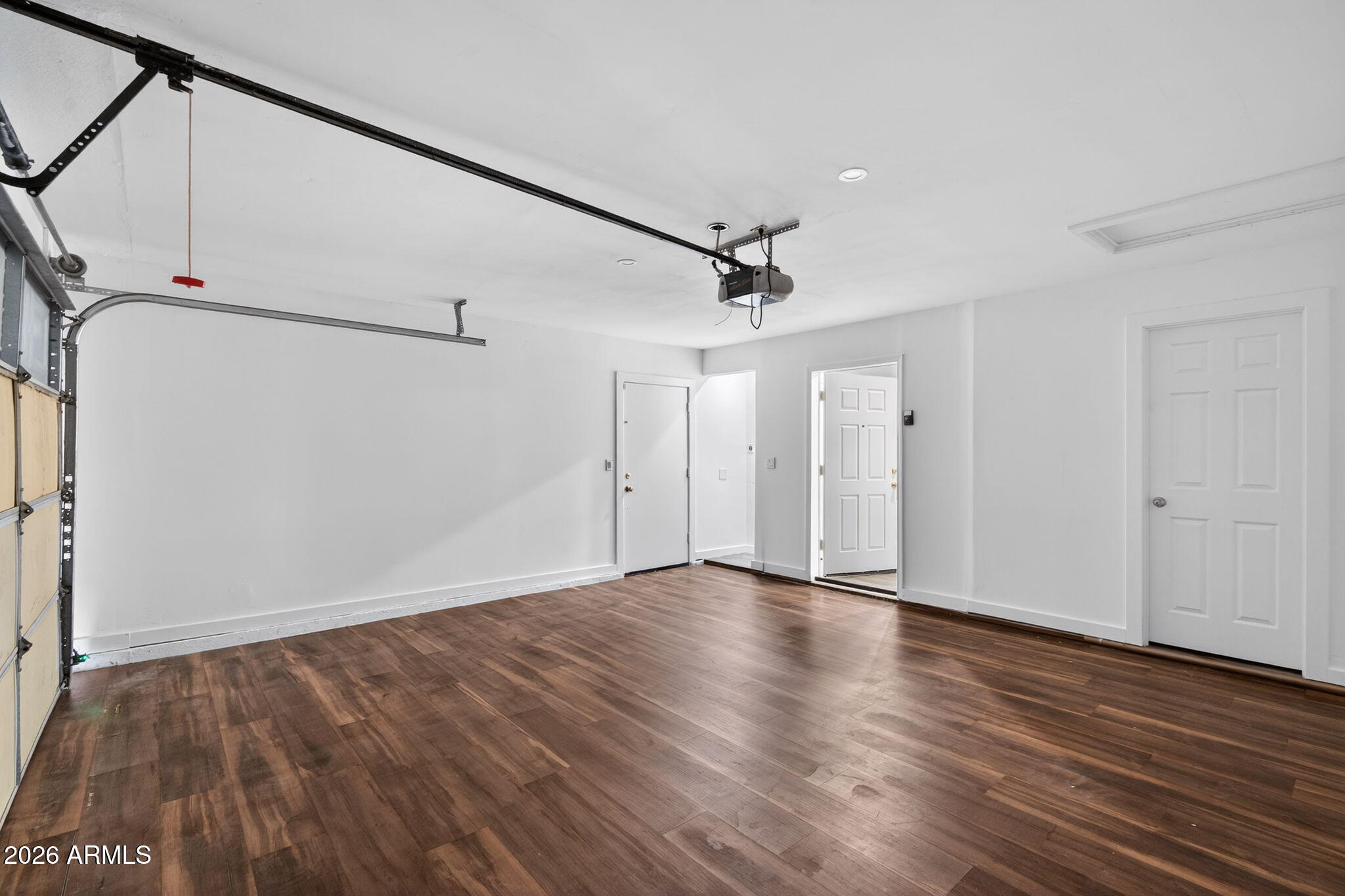 1304 W BLUEFIELD Avenue