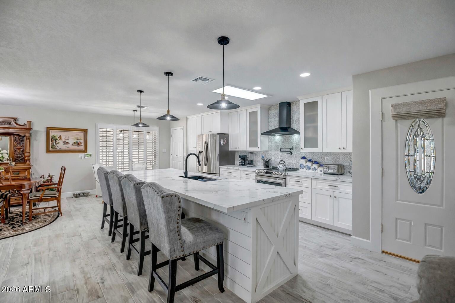 18414 N 104TH Avenue