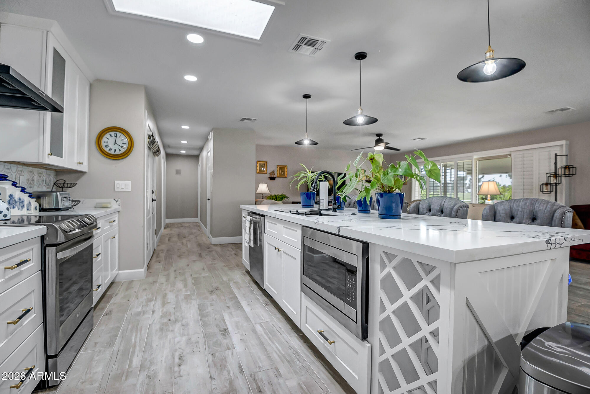 18414 N 104TH Avenue